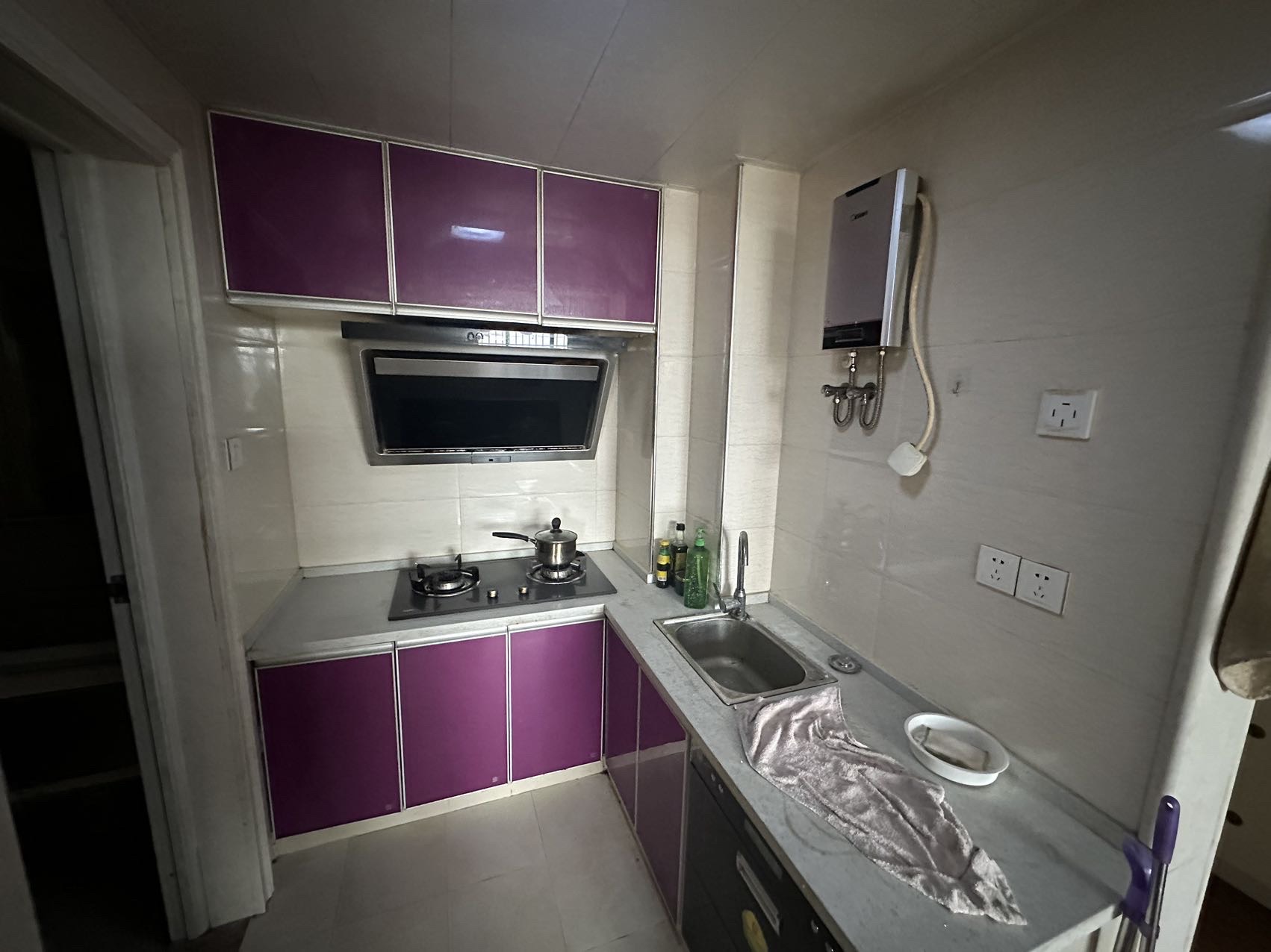 东方豪苑 1室0厅0卫 900.0元/月 东方豪苑 1室0厅0卫 900.0元/月室内图