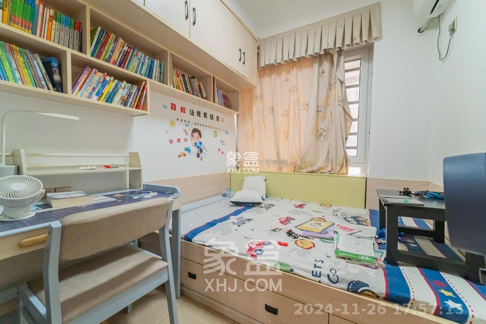 恒基凯旋门三期  4室2厅2卫   3500.00元/月室内图