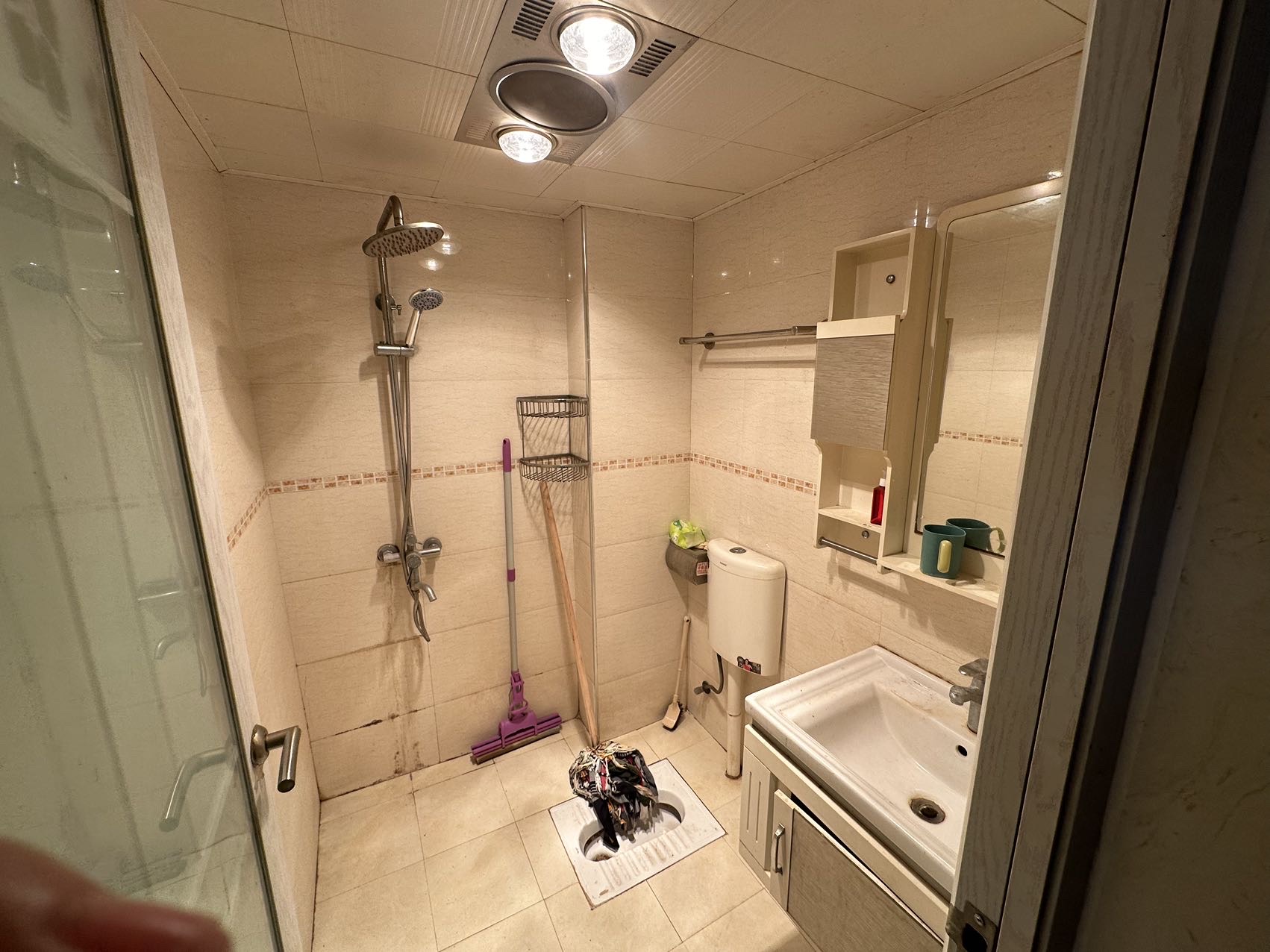 东方豪苑 1室0厅0卫 900.0元/月 东方豪苑 1室0厅0卫 900.0元/月室内图