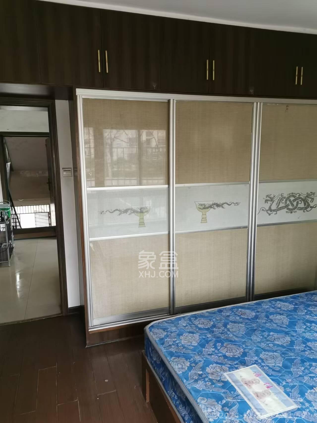 德馨园  1室1厅1卫   1300.00元/月室内图