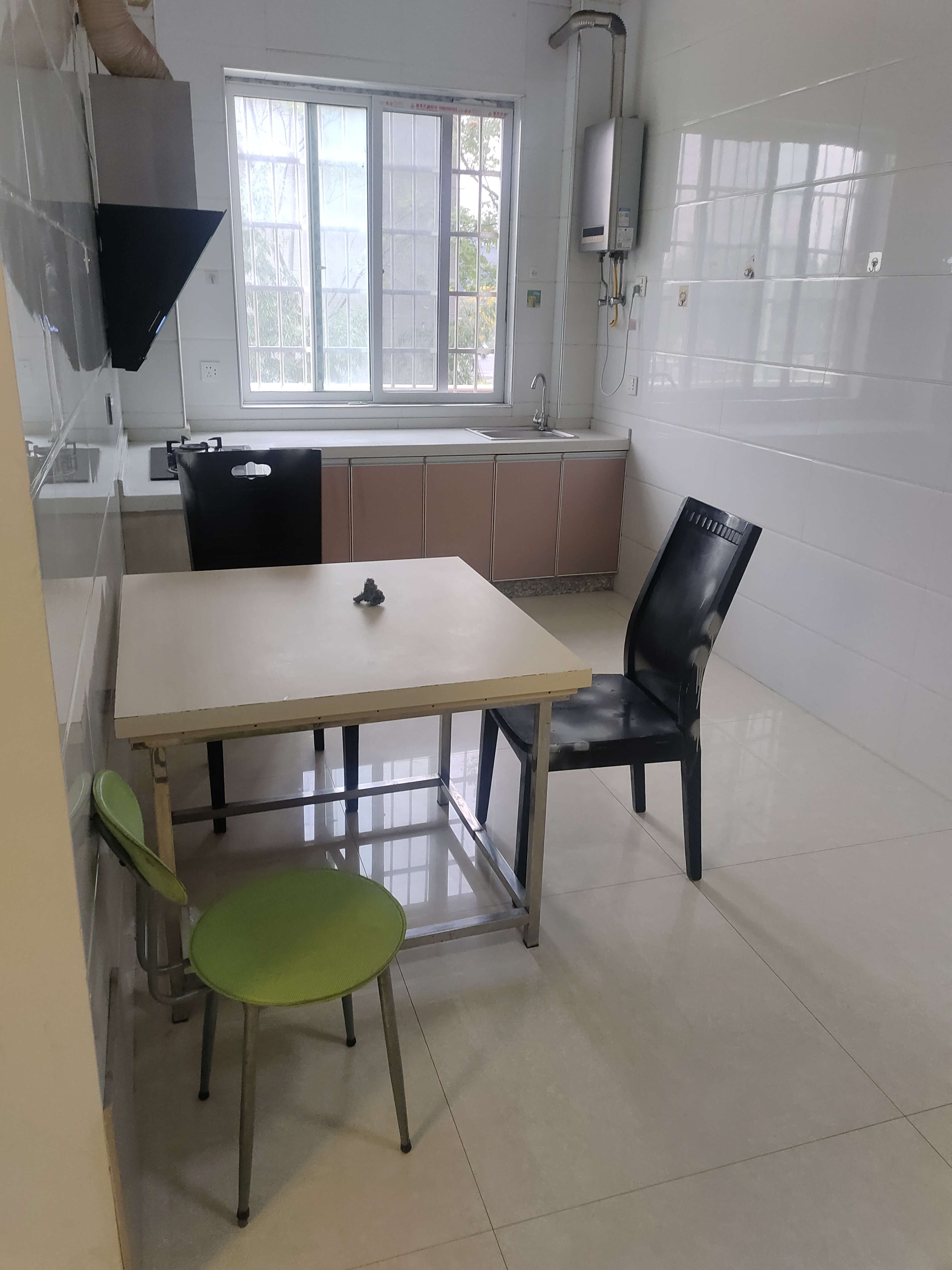 星沙名苑 2室2厅1卫 1400.0元/月 星沙名苑 2室2厅1卫 1400.0元/月室内图