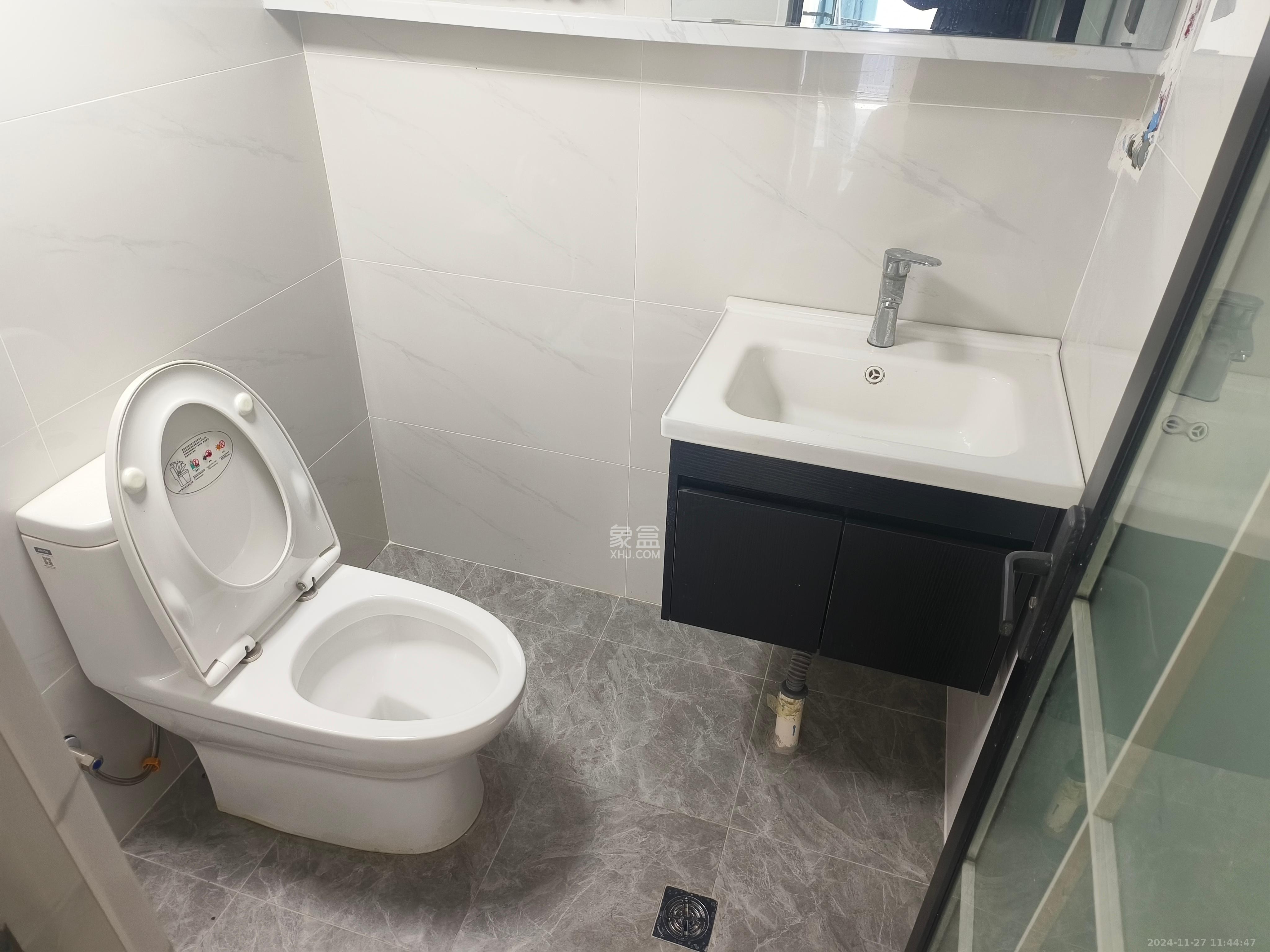 太阳城 1室1厅1卫 1800.0元/月 太阳城 1室1厅1卫 1800.0元/月室内图