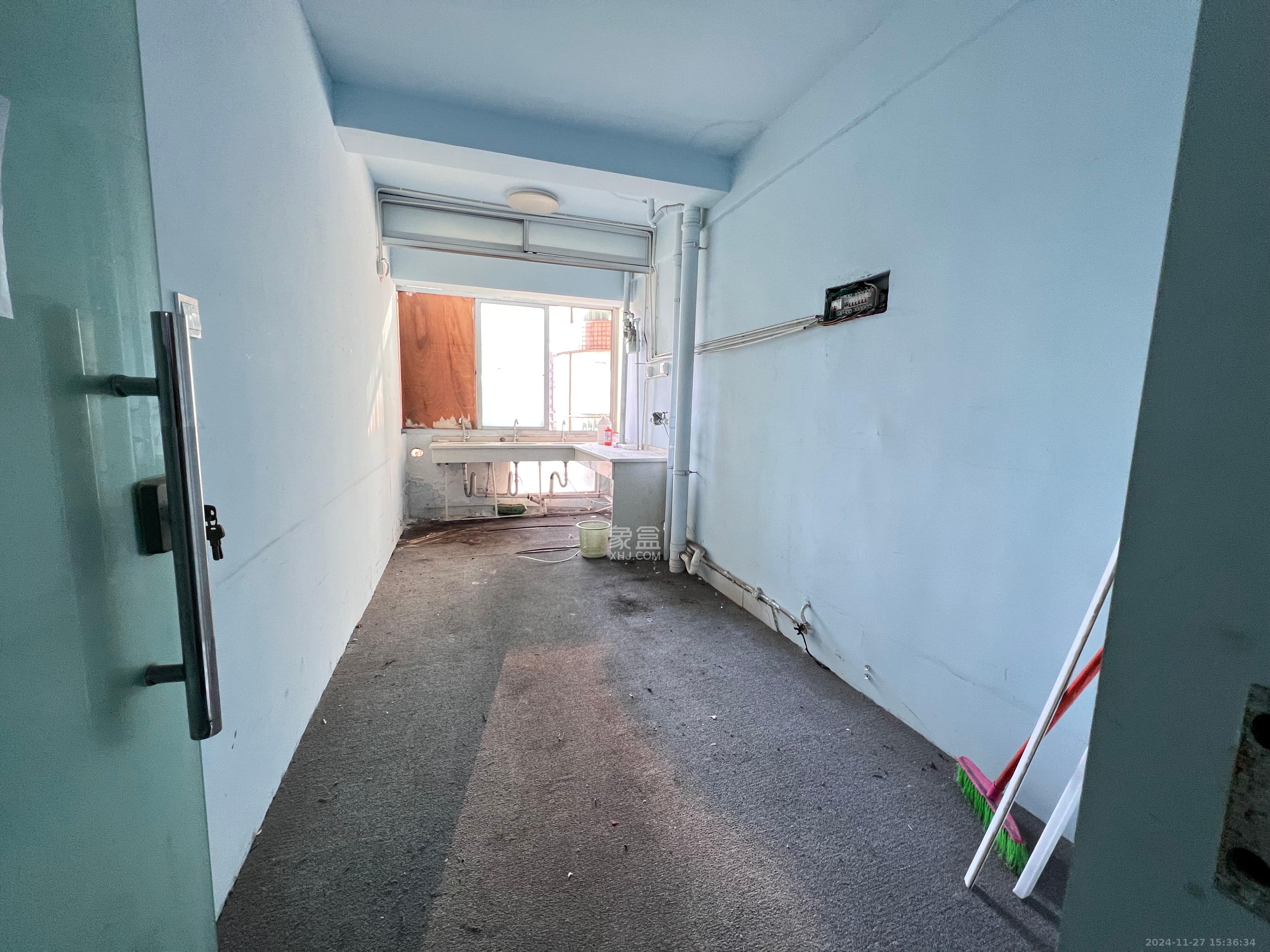 湖南财富中心  3室2厅1卫    6000.0元/月 湖南财富中心  3室2厅1卫    6000.0元/月室内图