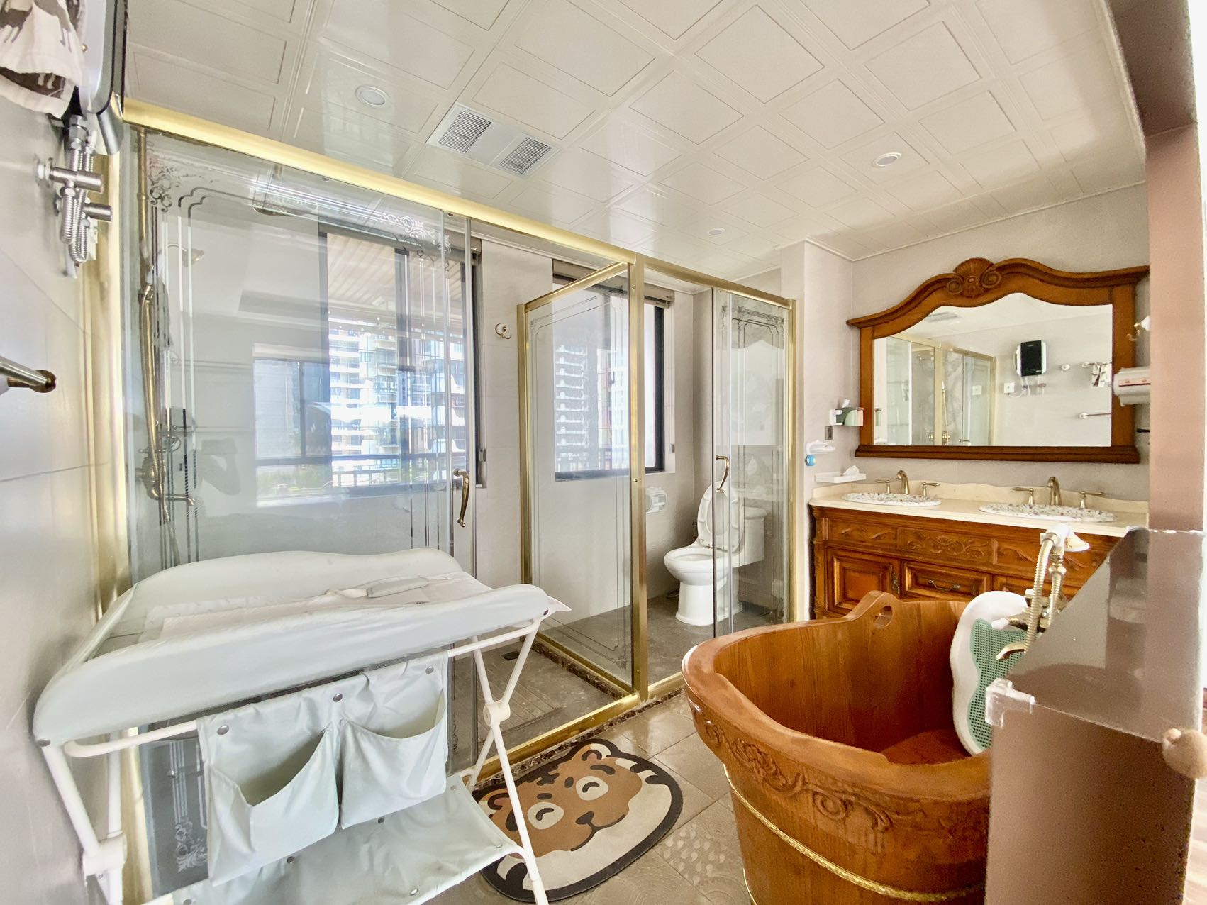 绿地海长流三期  5室2厅2卫    229.0万 绿地海长流三期  5室2厅2卫    229.0万室内图