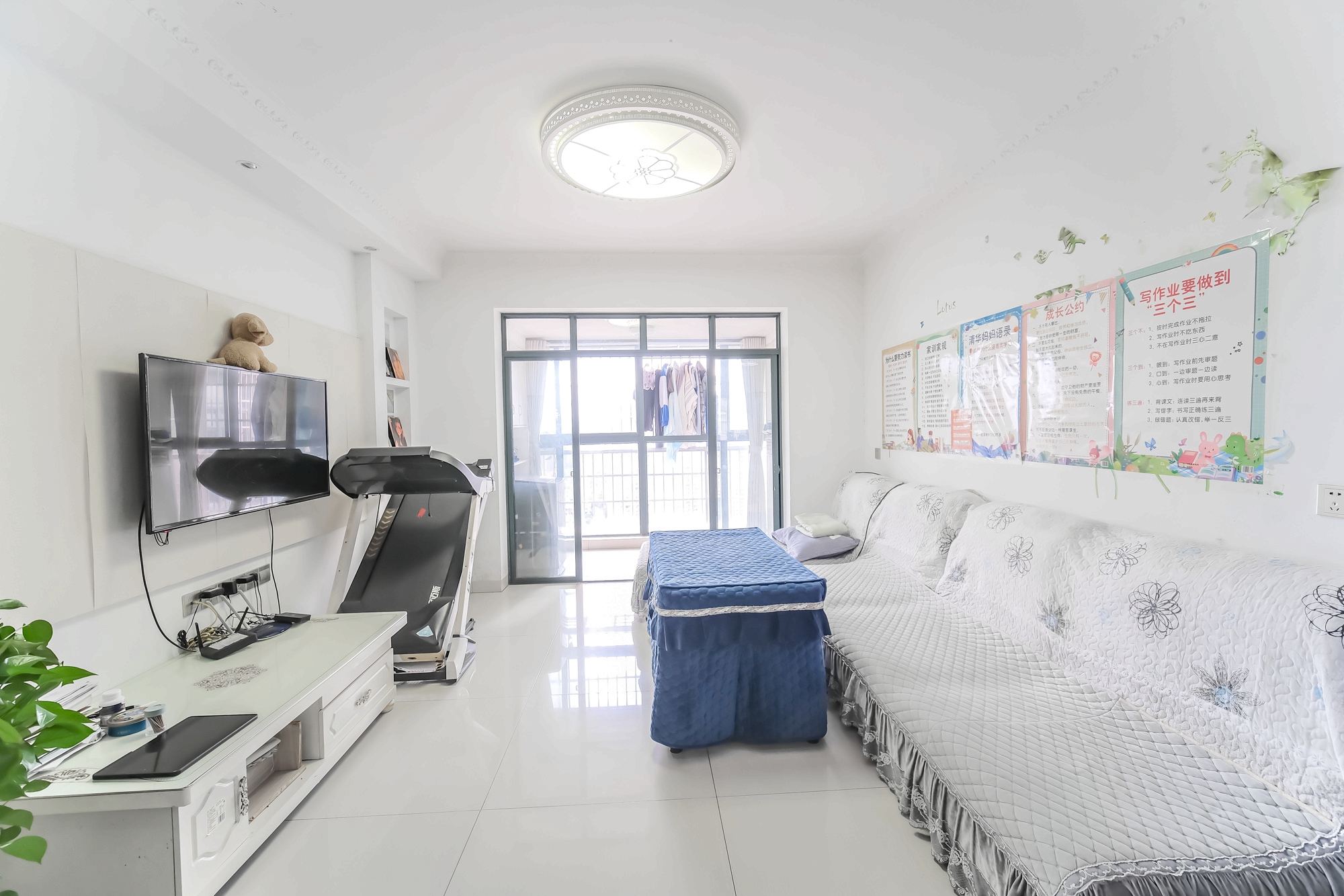 圆梦完美生活  3室2厅1卫    50.0万 圆梦完美生活  3室2厅1卫    50.0万客厅