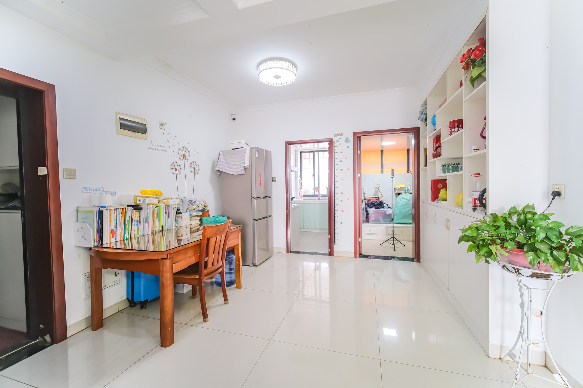 圆梦完美生活  3室2厅1卫    50.0万 圆梦完美生活  3室2厅1卫    50.0万客厅