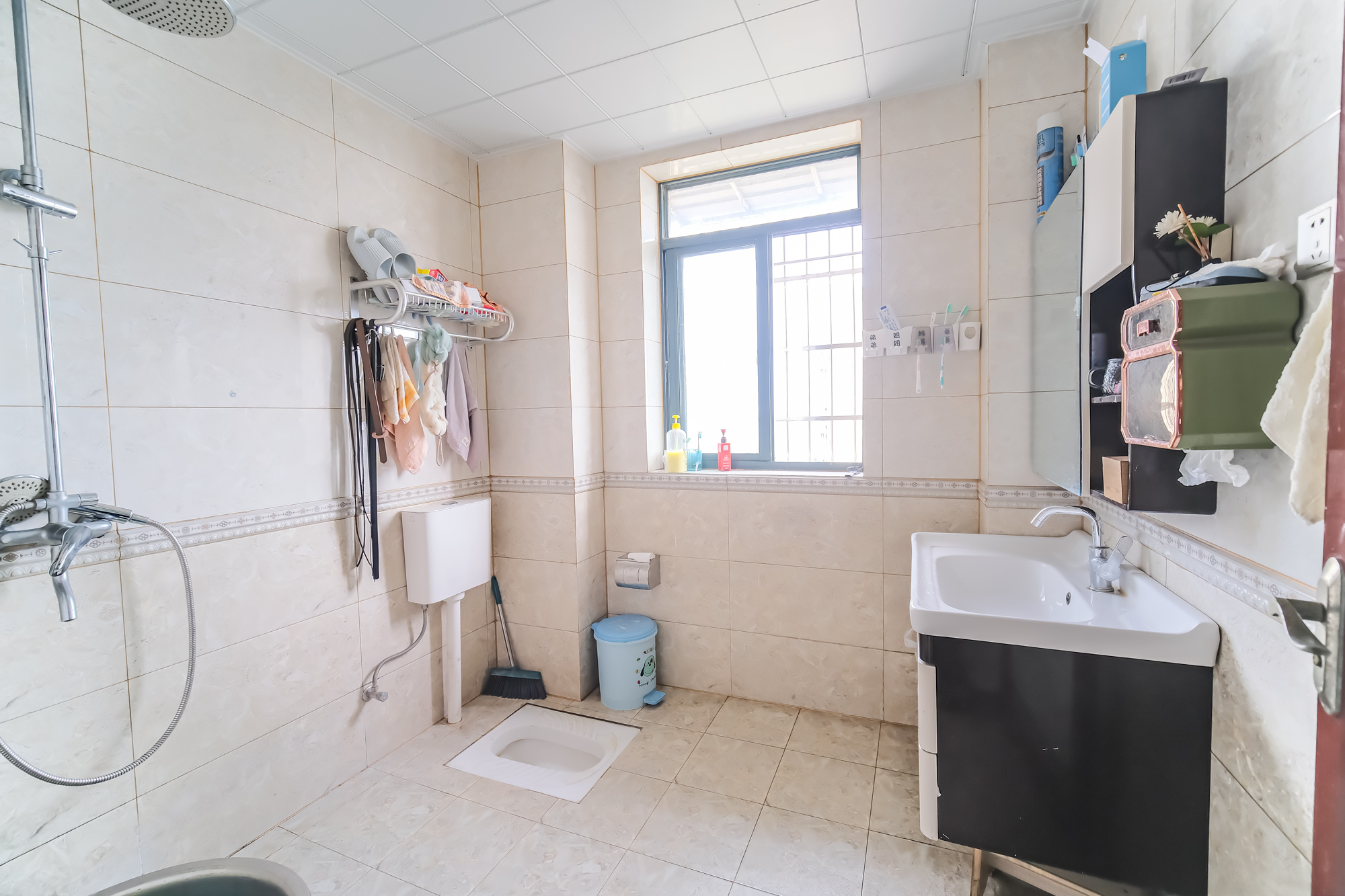 圆梦完美生活  3室2厅1卫    50.0万 圆梦完美生活  3室2厅1卫    50.0万卫生间