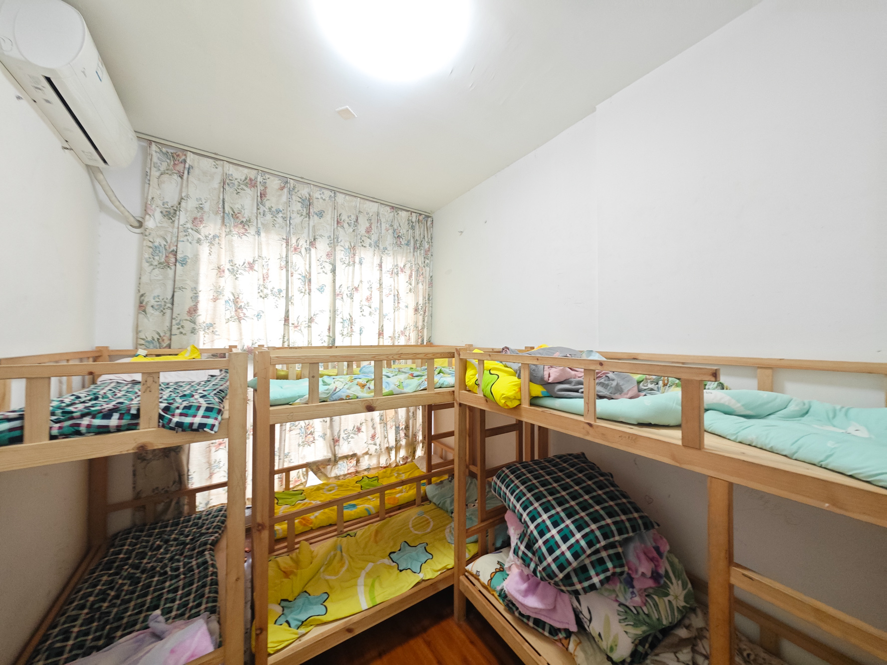 中建嘉和城  4室2厅2卫   130.50万卧室