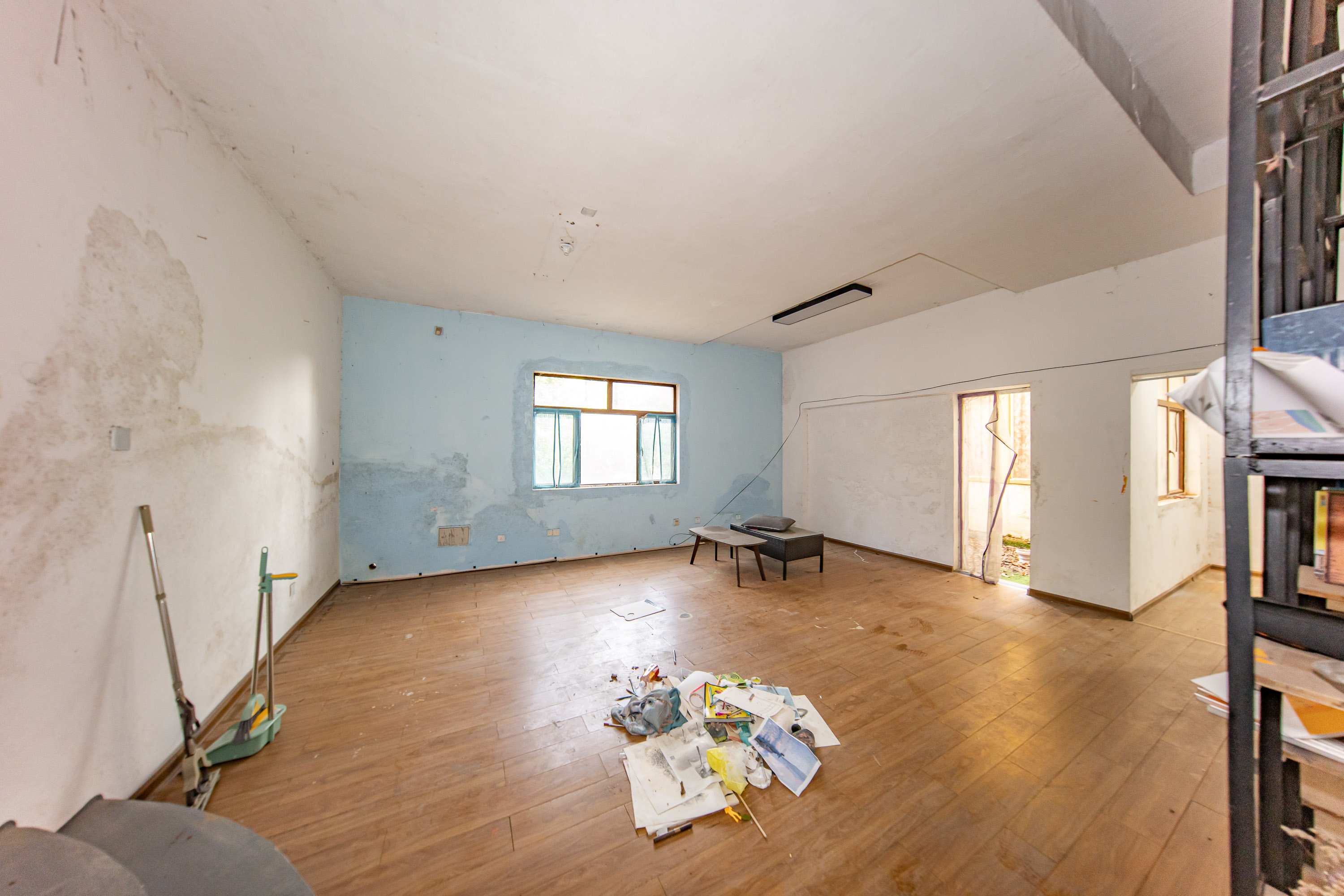 麓山恋迪亚溪谷 6室2厅1卫 298.0万 麓山恋迪亚溪谷 6室2厅1卫 298.0万客厅