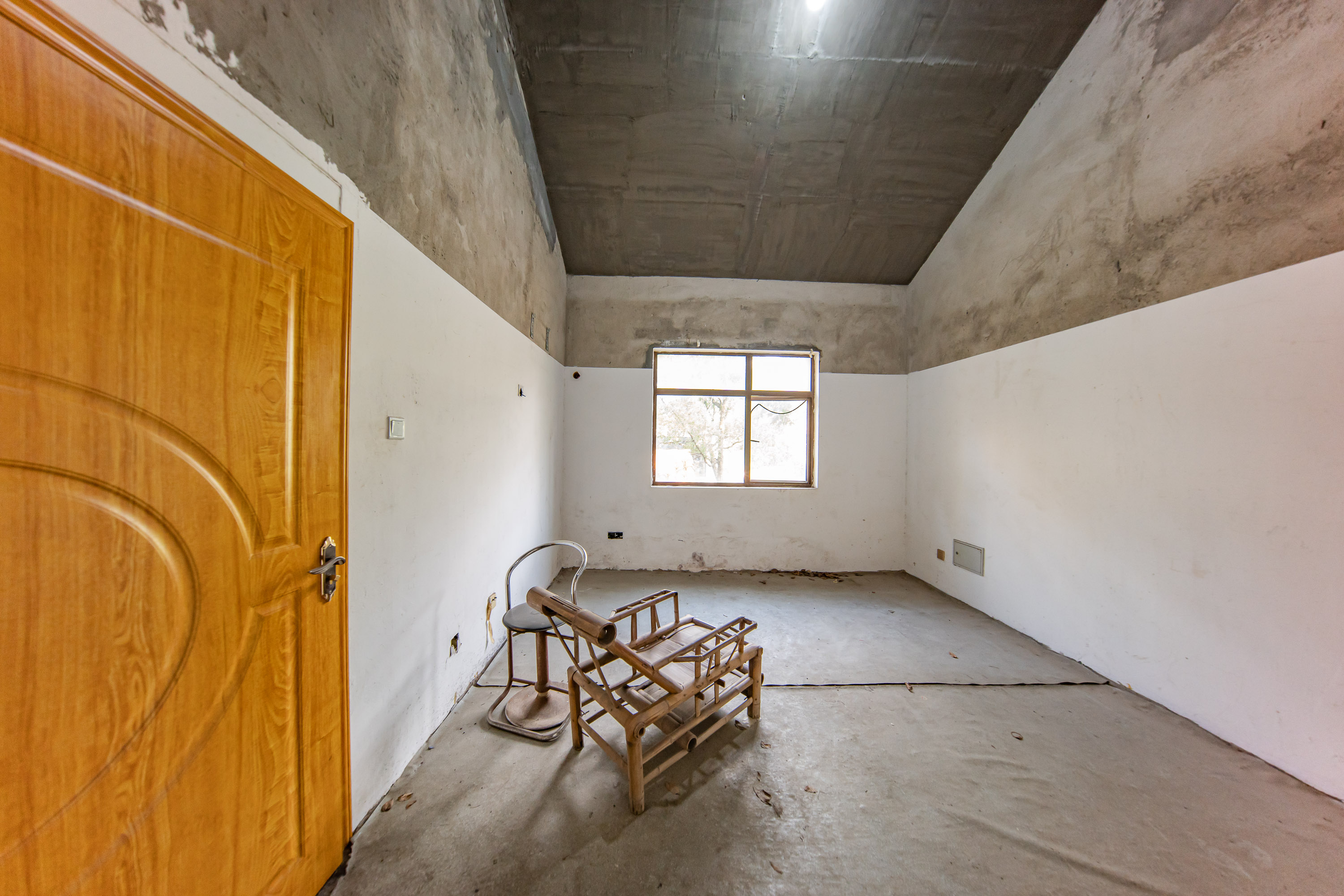 麓山恋迪亚溪谷 6室2厅1卫 298.0万 麓山恋迪亚溪谷 6室2厅1卫 298.0万卧室