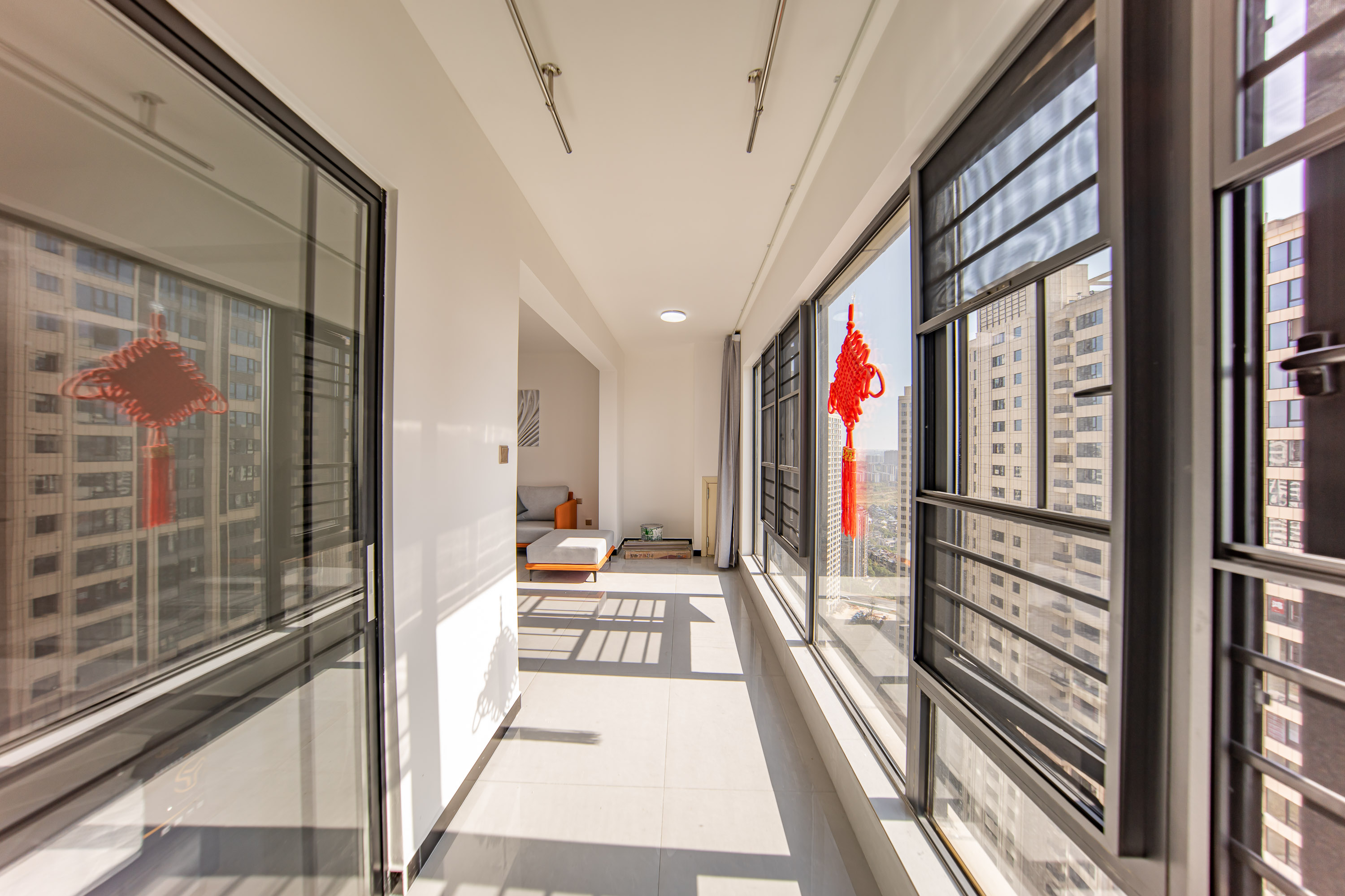 建投象山国际  3室2厅1卫    122.7万 建投象山国际  3室2厅1卫    122.7万阳台