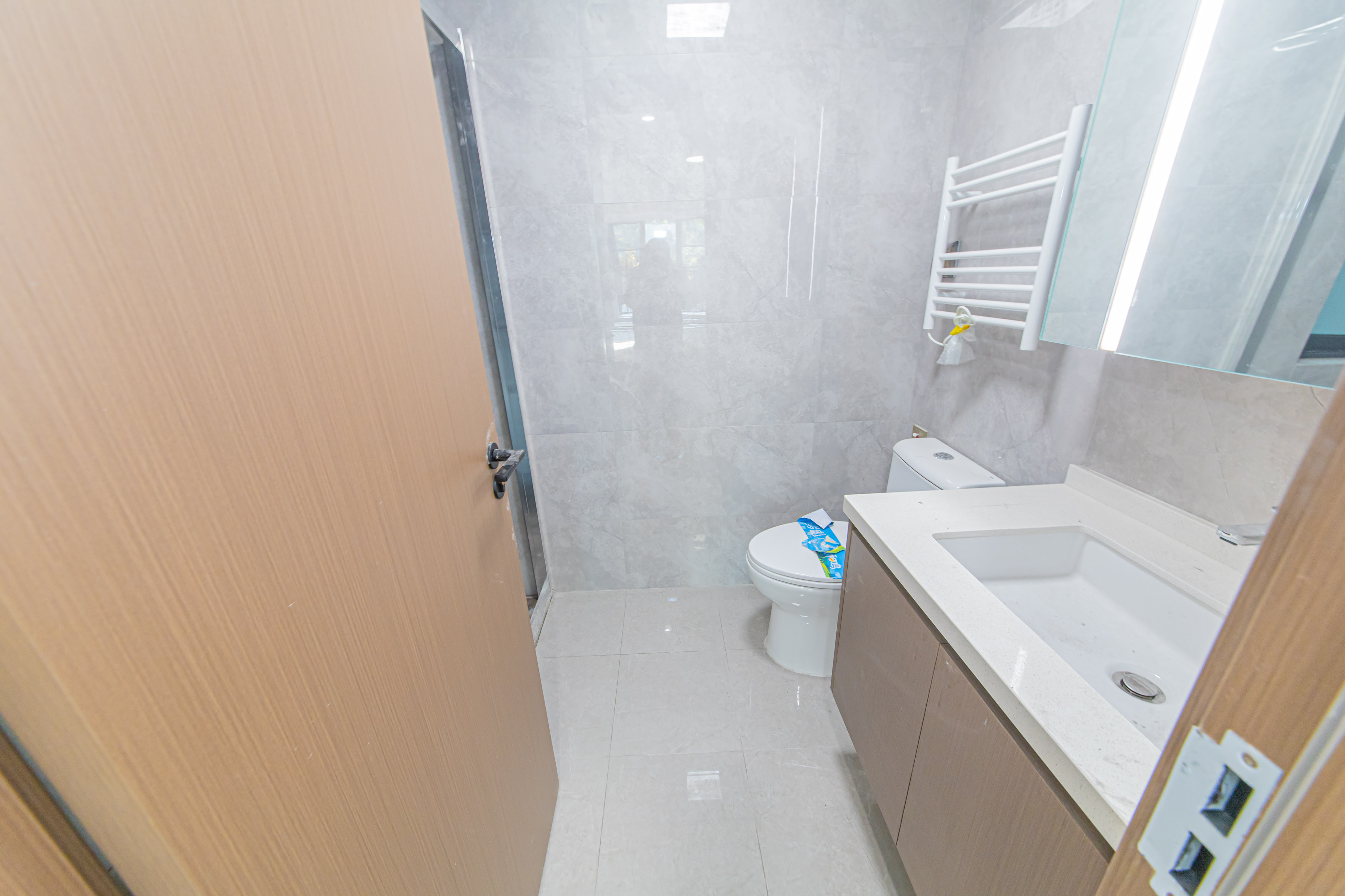 江悦和鸣 4室2厅2卫 208.0万 江悦和鸣 4室2厅2卫 208.0万卫生间