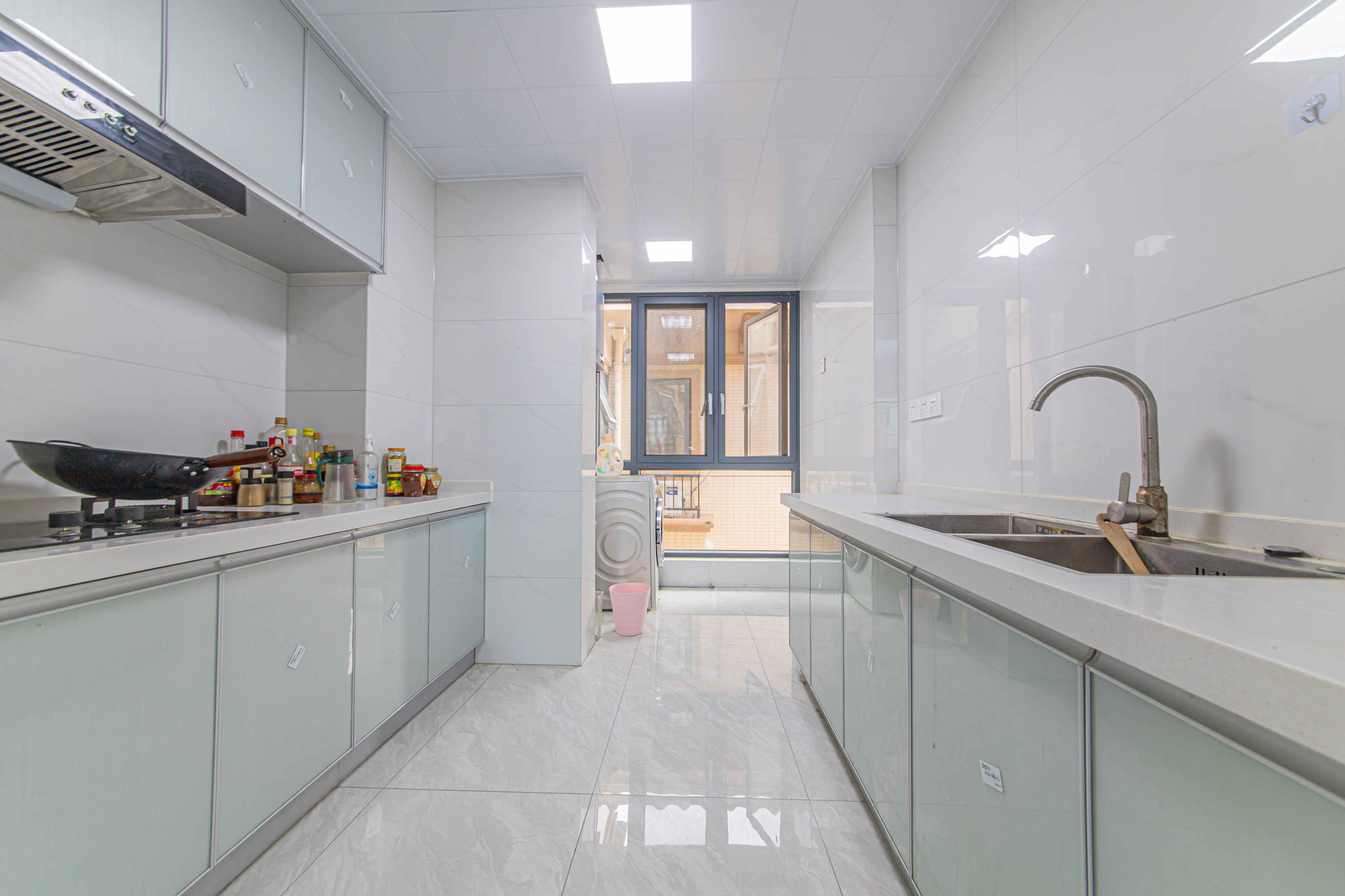 中建芙蓉嘉苑 3室2厅2卫 108.0万 中建芙蓉嘉苑 3室2厅2卫 108.0万厨房