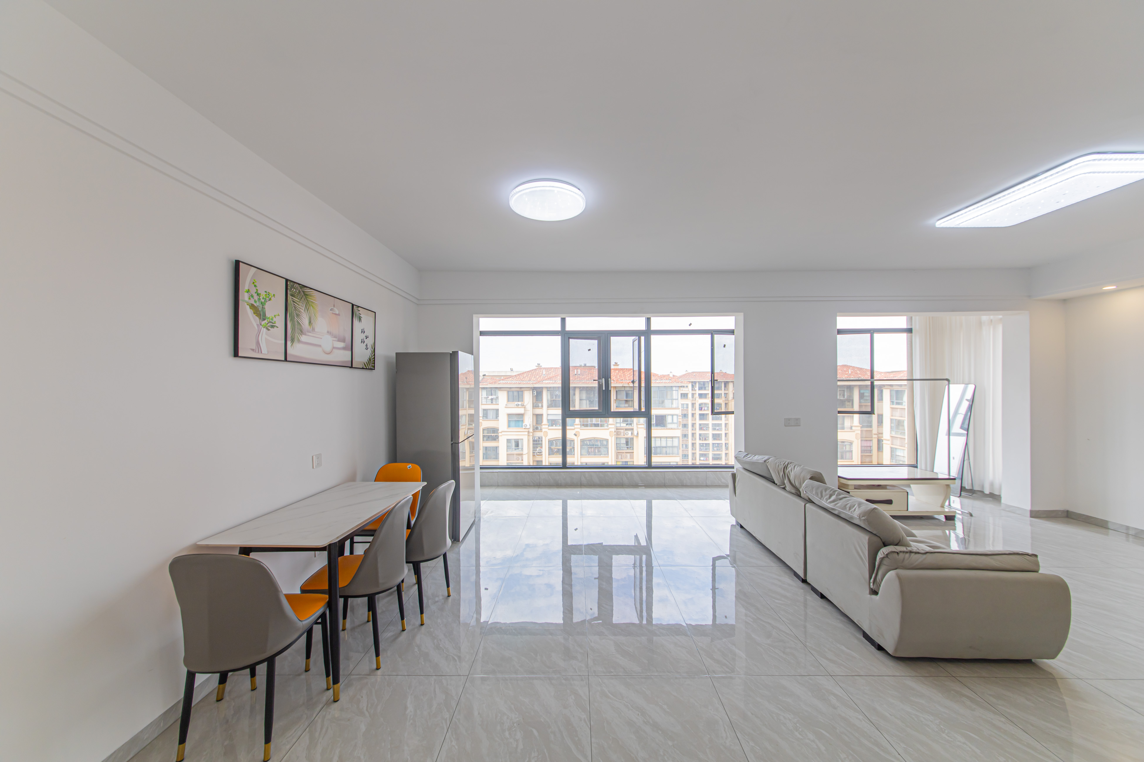 中建芙蓉嘉苑 3室2厅2卫 108.0万 中建芙蓉嘉苑 3室2厅2卫 108.0万客厅