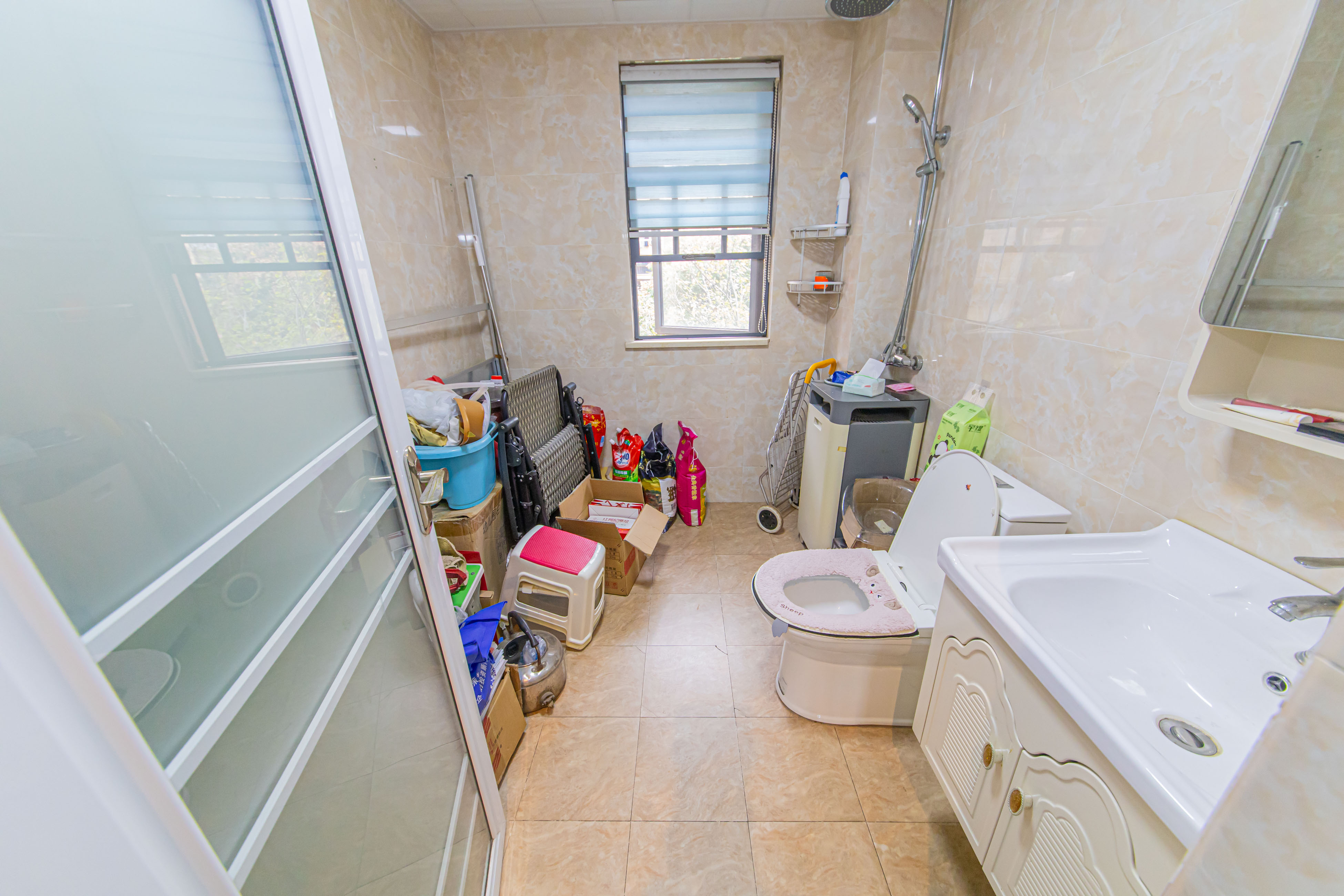 中建芙蓉嘉苑 3室2厅2卫 135.0万 中建芙蓉嘉苑 3室2厅2卫 135.0万卫生间