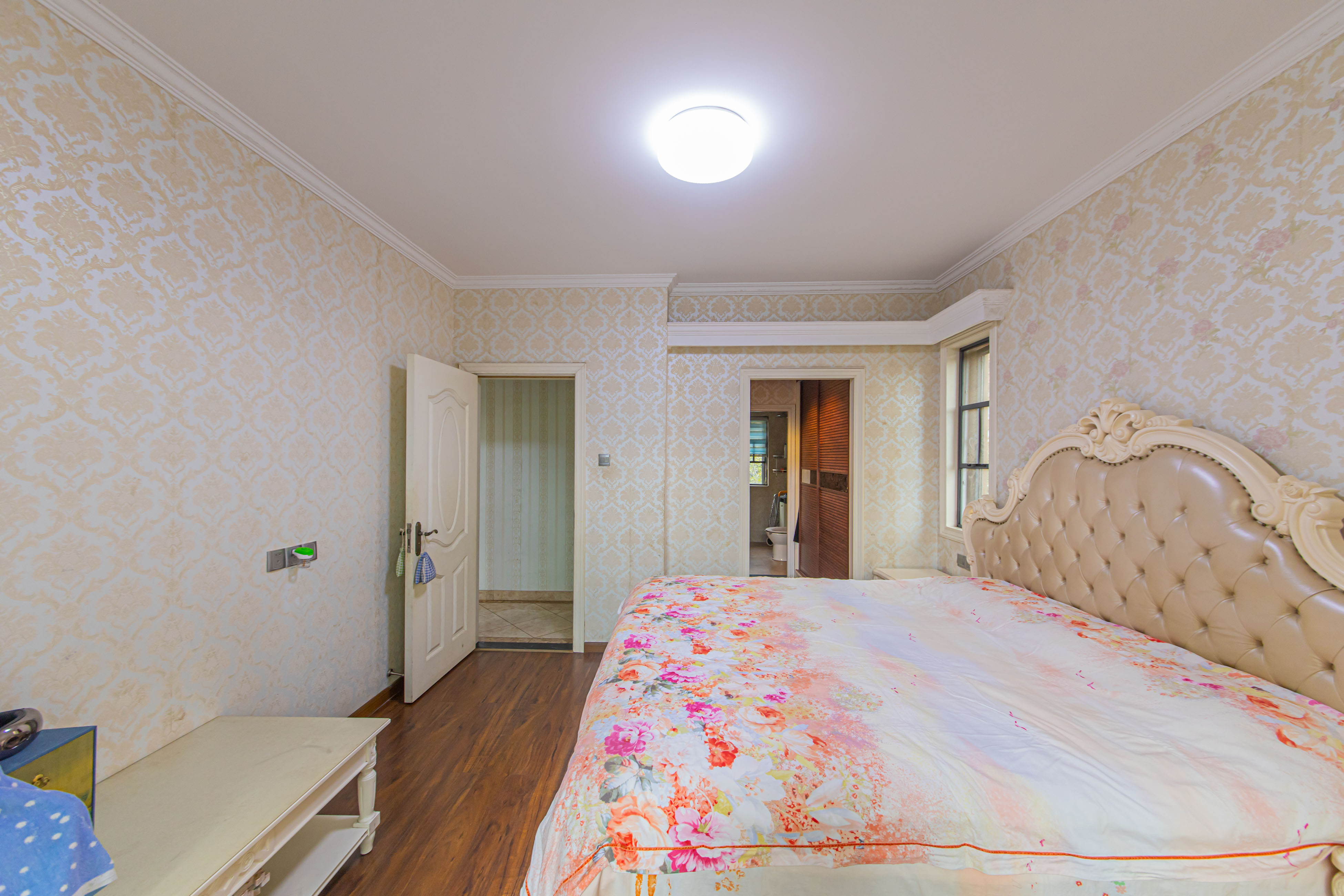 中建芙蓉嘉苑 3室2厅2卫 135.0万 中建芙蓉嘉苑 3室2厅2卫 135.0万卧室