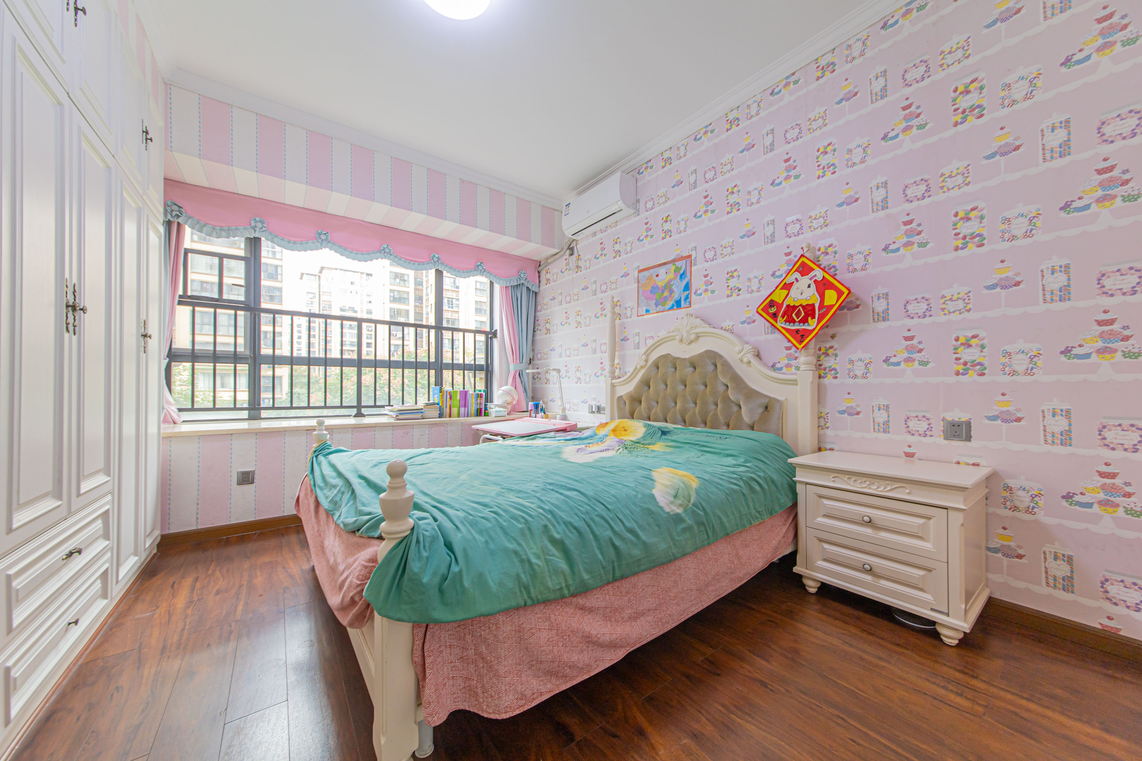 中建芙蓉嘉苑 3室2厅2卫 135.0万 中建芙蓉嘉苑 3室2厅2卫 135.0万卧室