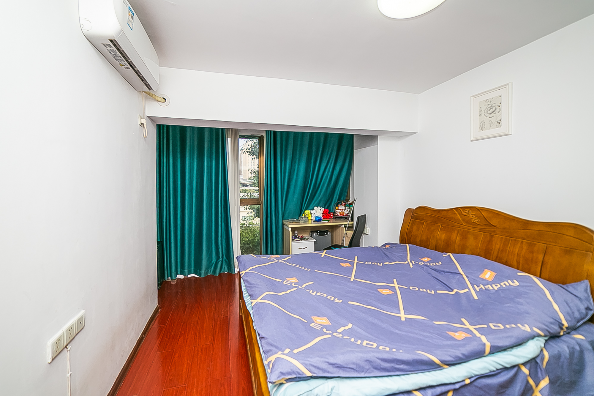 南国嘉苑  2室2厅1卫    68.0万 南国嘉苑  2室2厅1卫    68.0万卧室