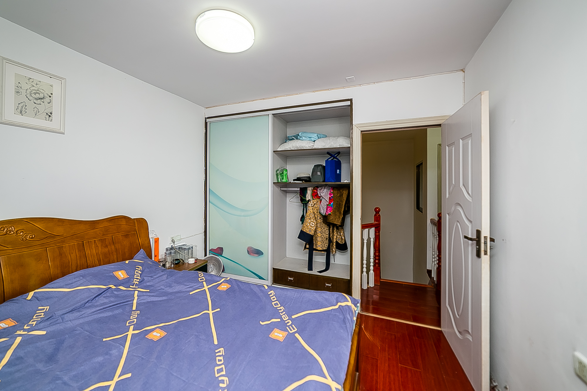 南国嘉苑  2室2厅1卫    68.0万 南国嘉苑  2室2厅1卫    68.0万卧室