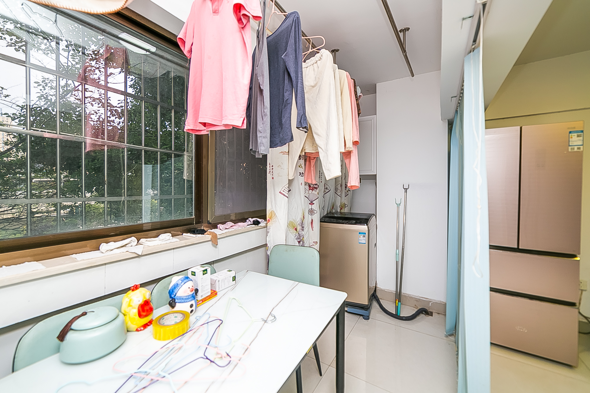 南国嘉苑  2室2厅1卫    68.0万 南国嘉苑  2室2厅1卫    68.0万阳台