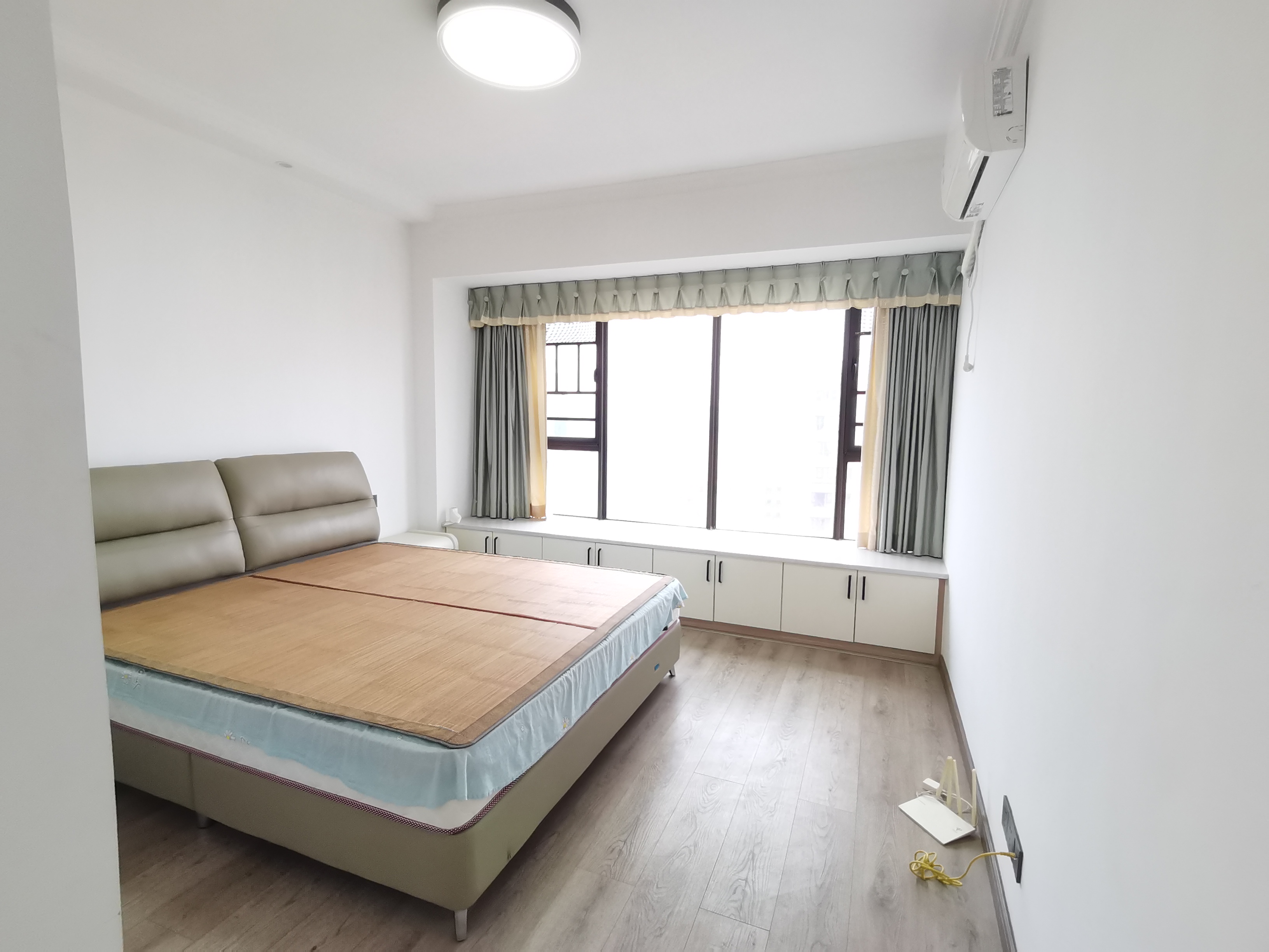 佳兆业金域天下二期 4室2厅2卫 79.8万 佳兆业金域天下二期 4室2厅2卫 79.8万室内图