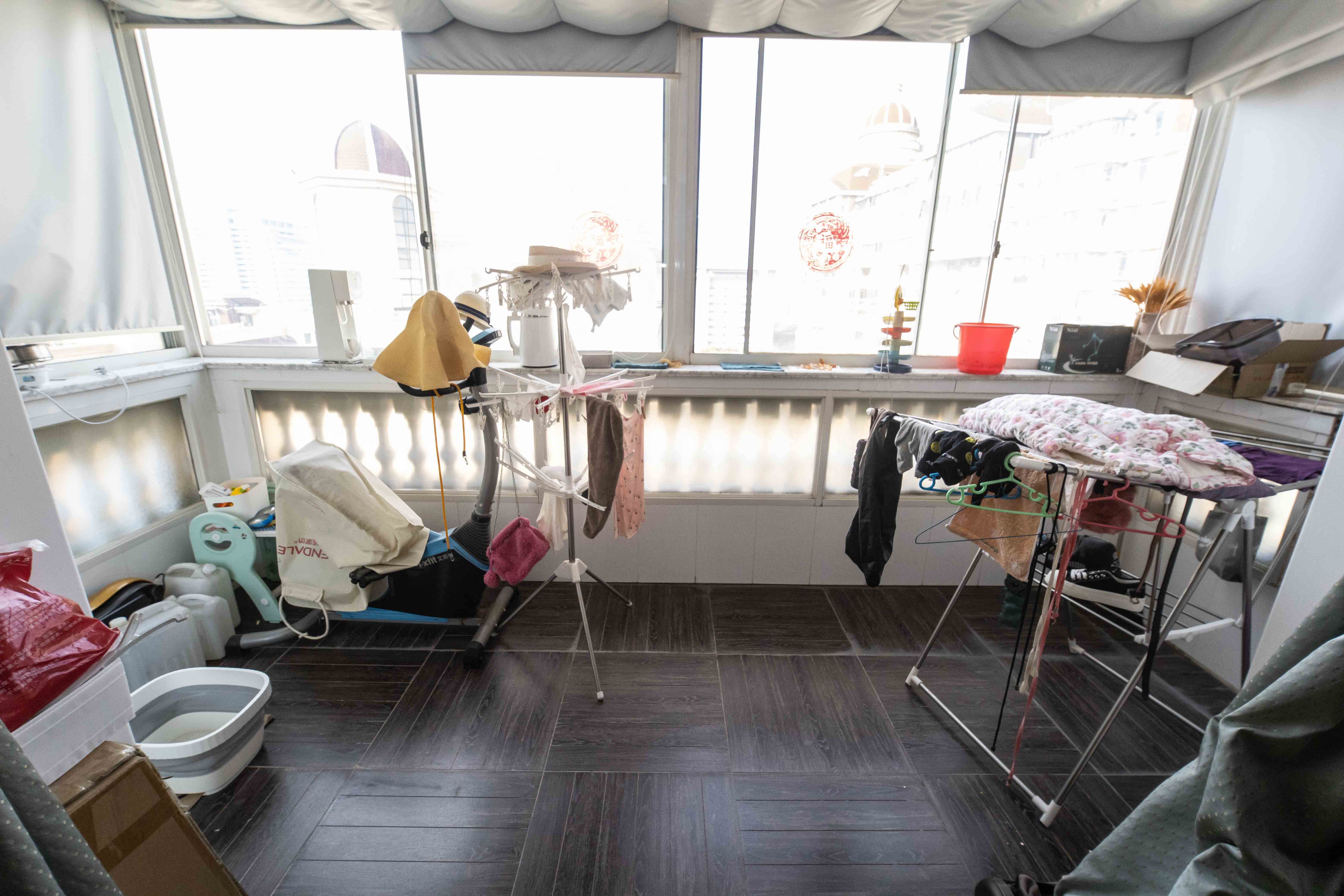 世嘉国际华城 5室2厅2卫 160.0万 世嘉国际华城 5室2厅2卫 160.0万阳台