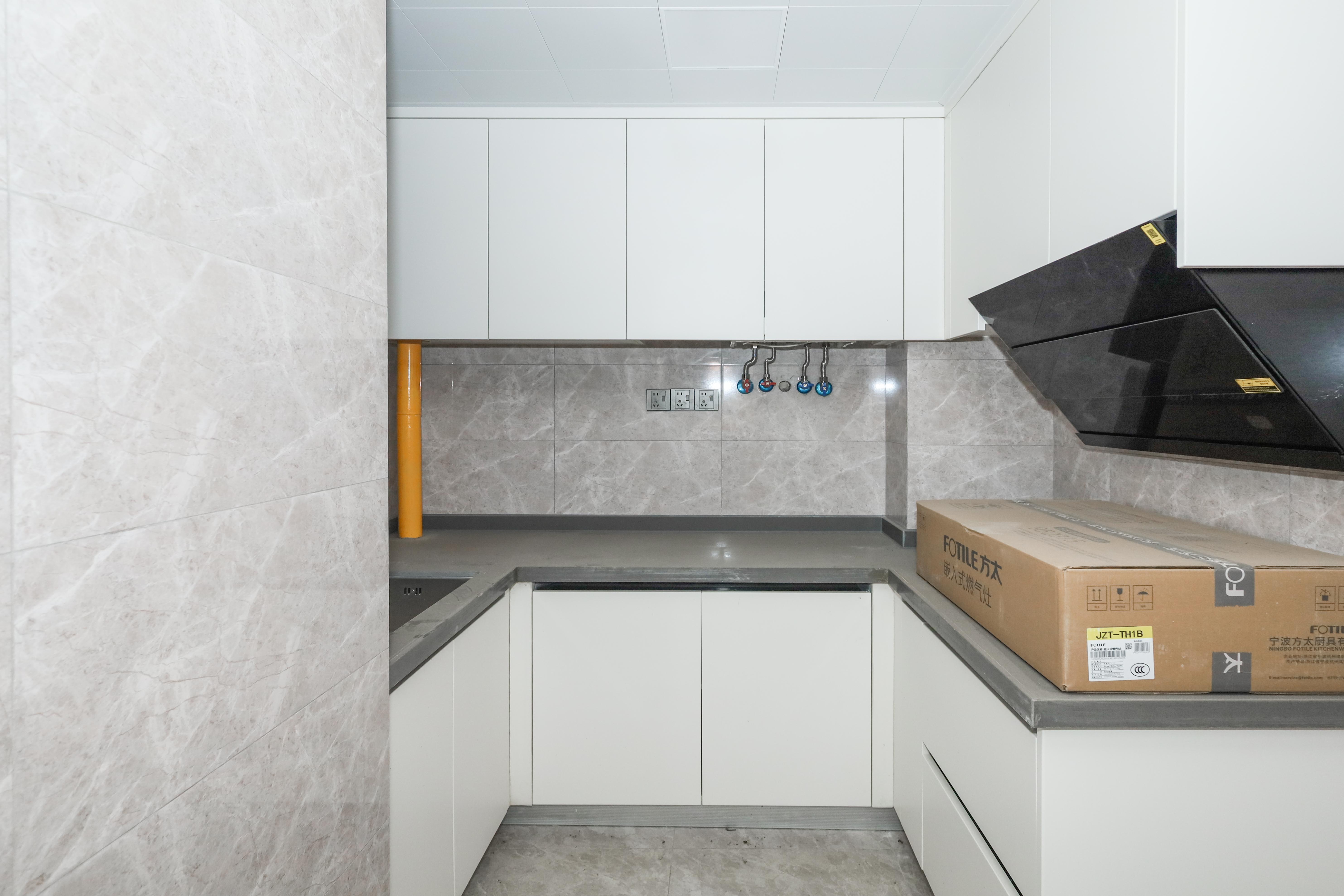 旭辉铂宸府 3室2厅2卫 90.0万 旭辉铂宸府 3室2厅2卫 90.0万厨房