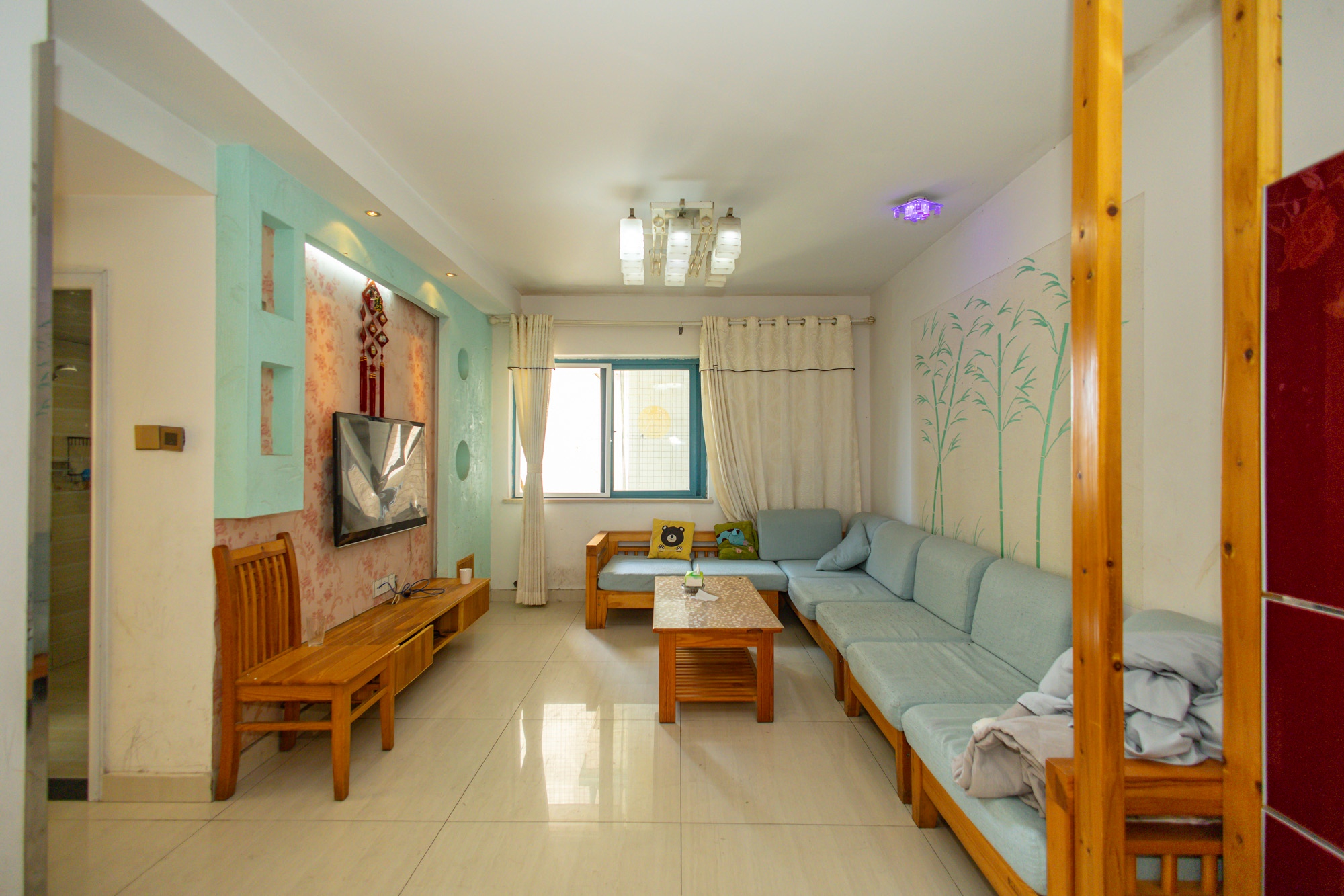 蝴蝶谷 2室2厅1卫 39.8万 蝴蝶谷 2室2厅1卫 39.8万客厅