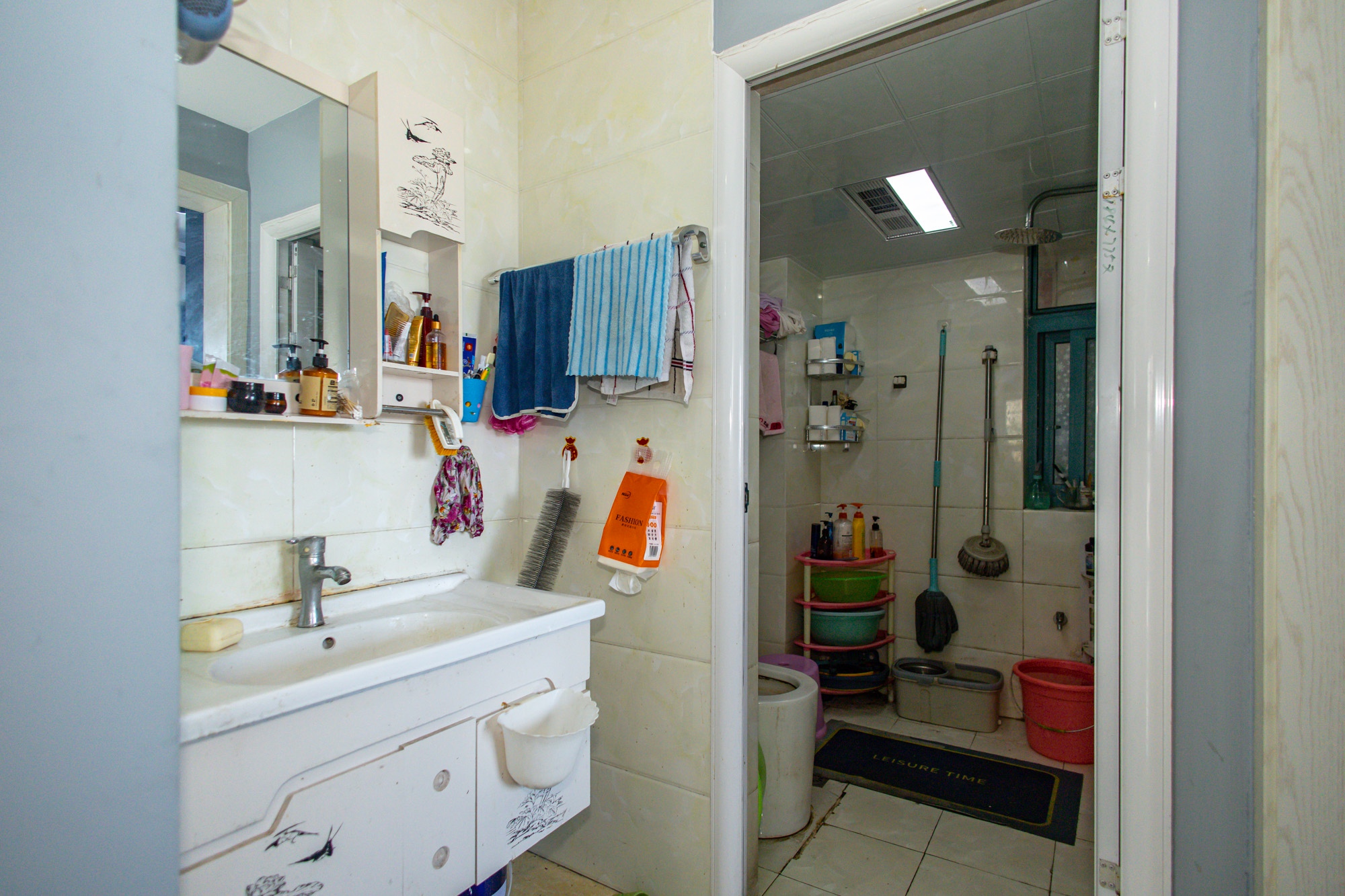 蝴蝶谷 2室2厅1卫 41.8万 蝴蝶谷 2室2厅1卫 41.8万卫生间