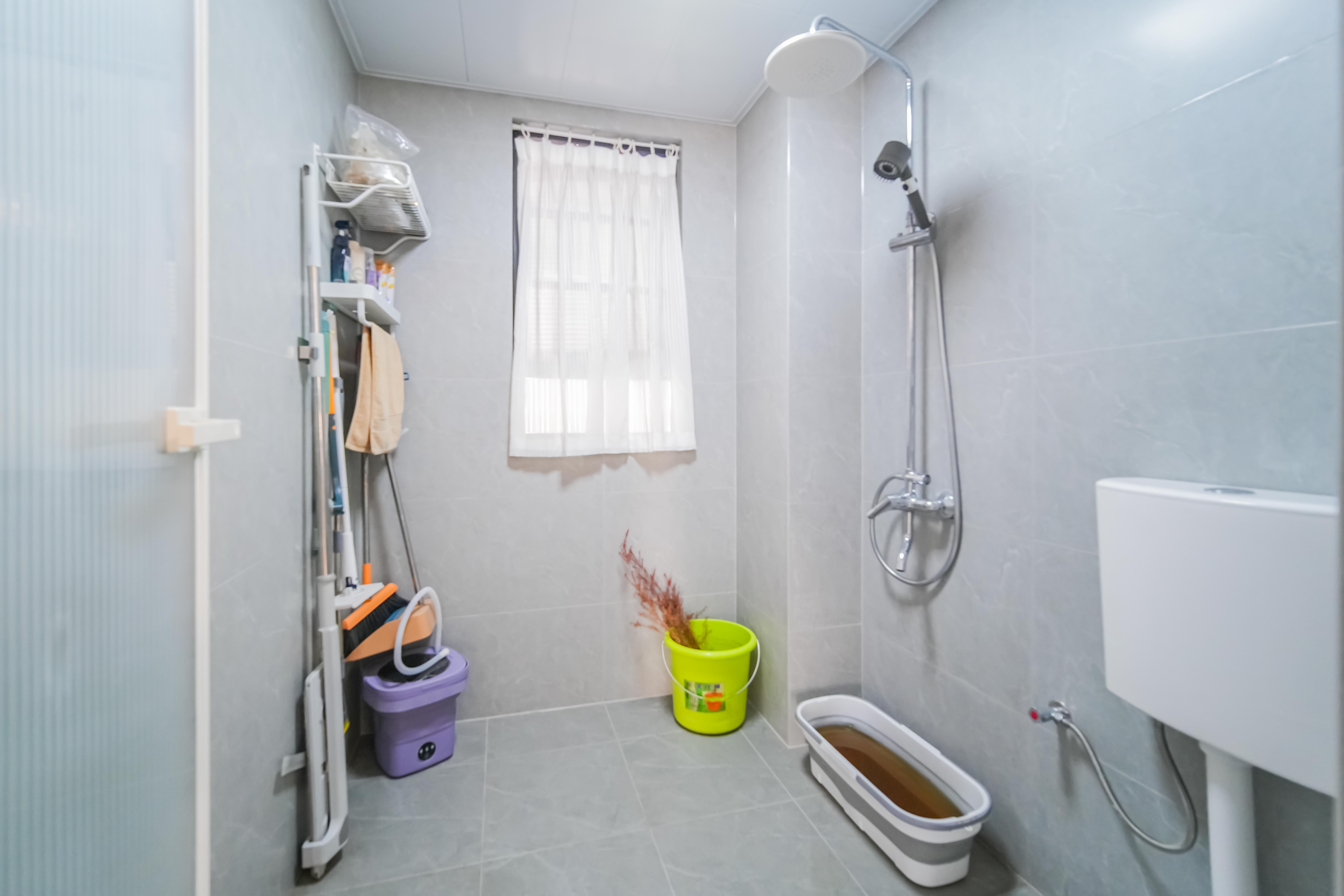 卓越伊景苑  3室2厅2卫    126.0万 卓越伊景苑  3室2厅2卫    126.0万卫生间