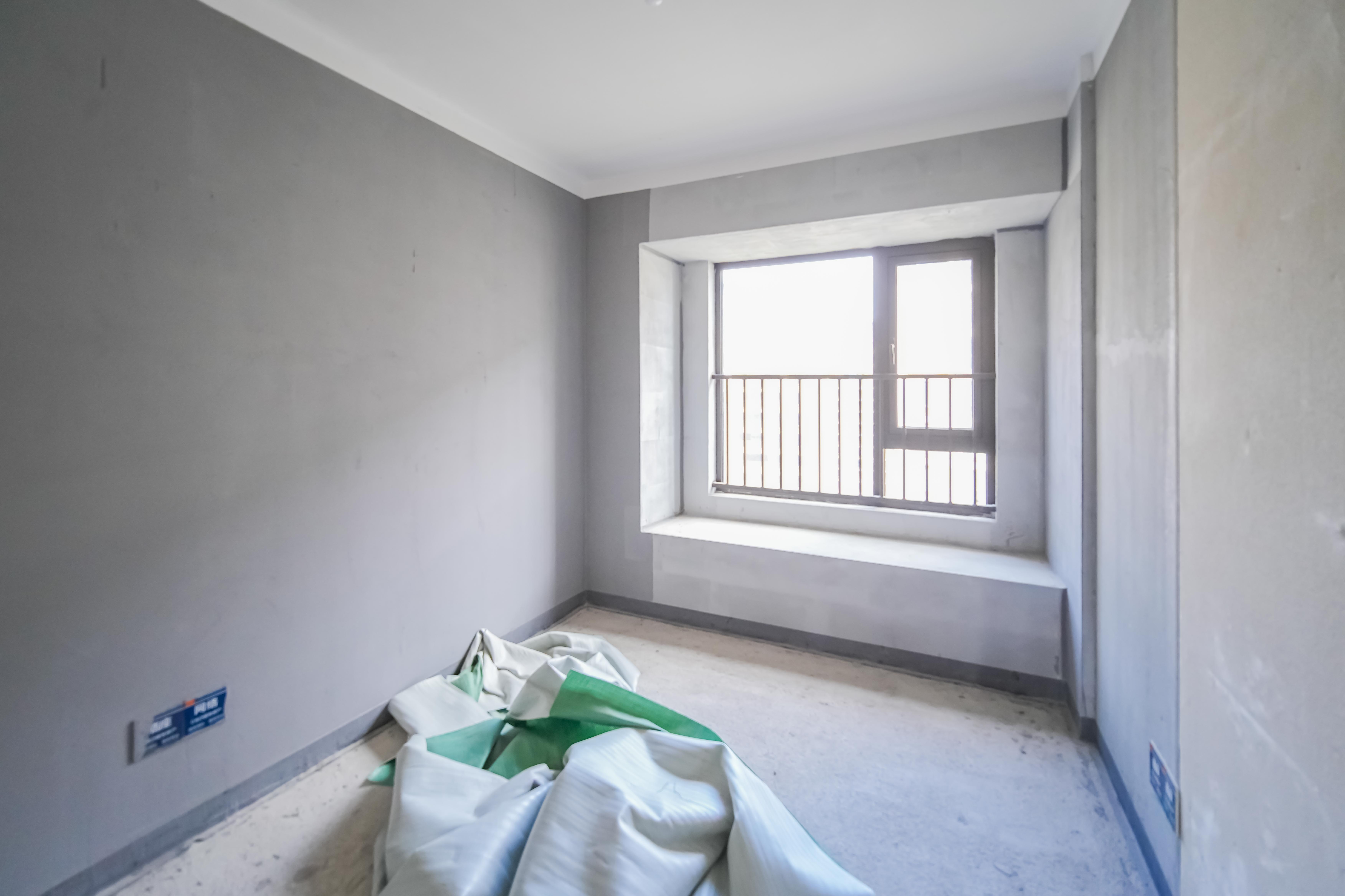 建发玖洲和玺  4室2厅2卫   188.00万其他