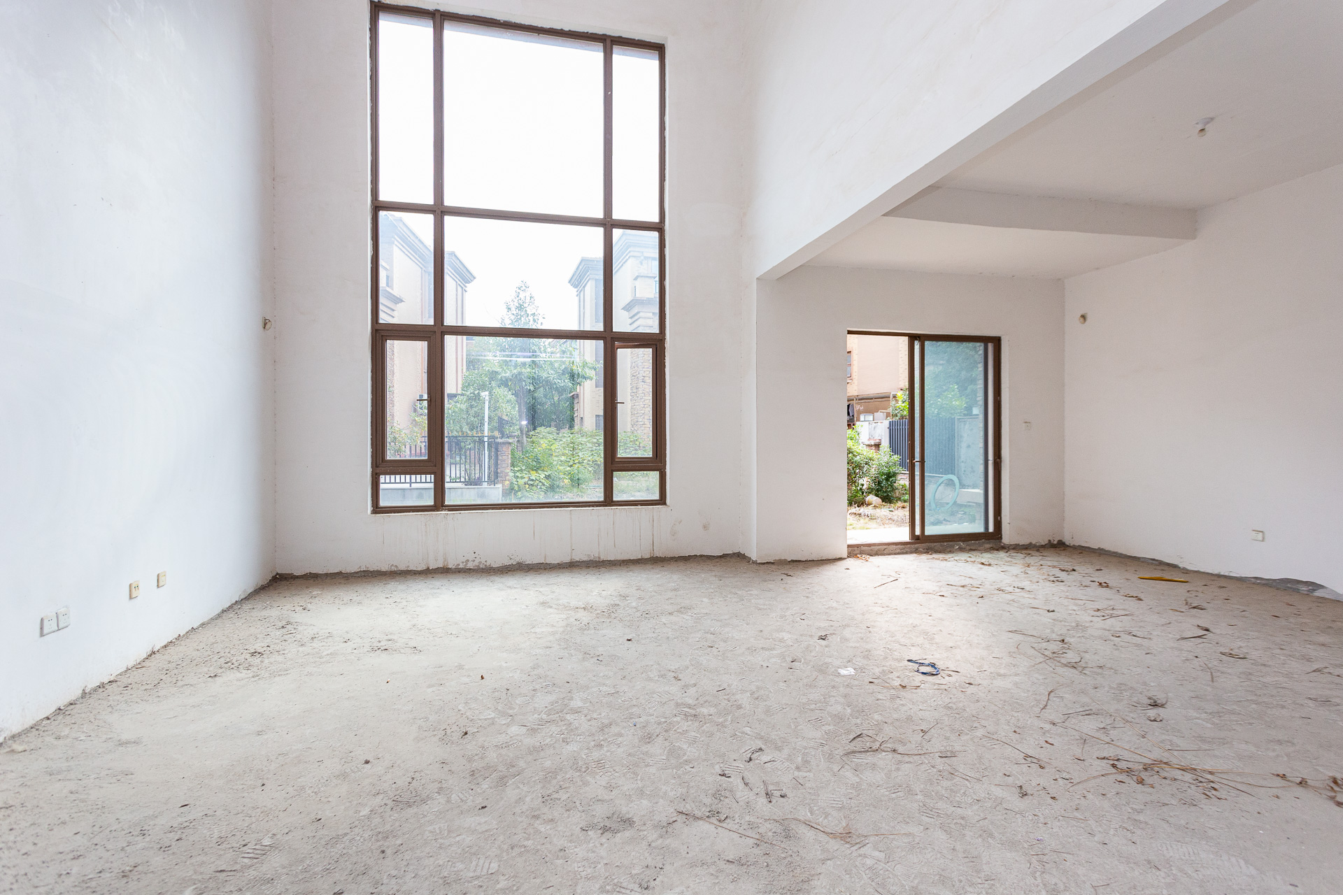 盈峰翠邸  7室2厅7卫    480.0万 盈峰翠邸  7室2厅7卫    480.0万