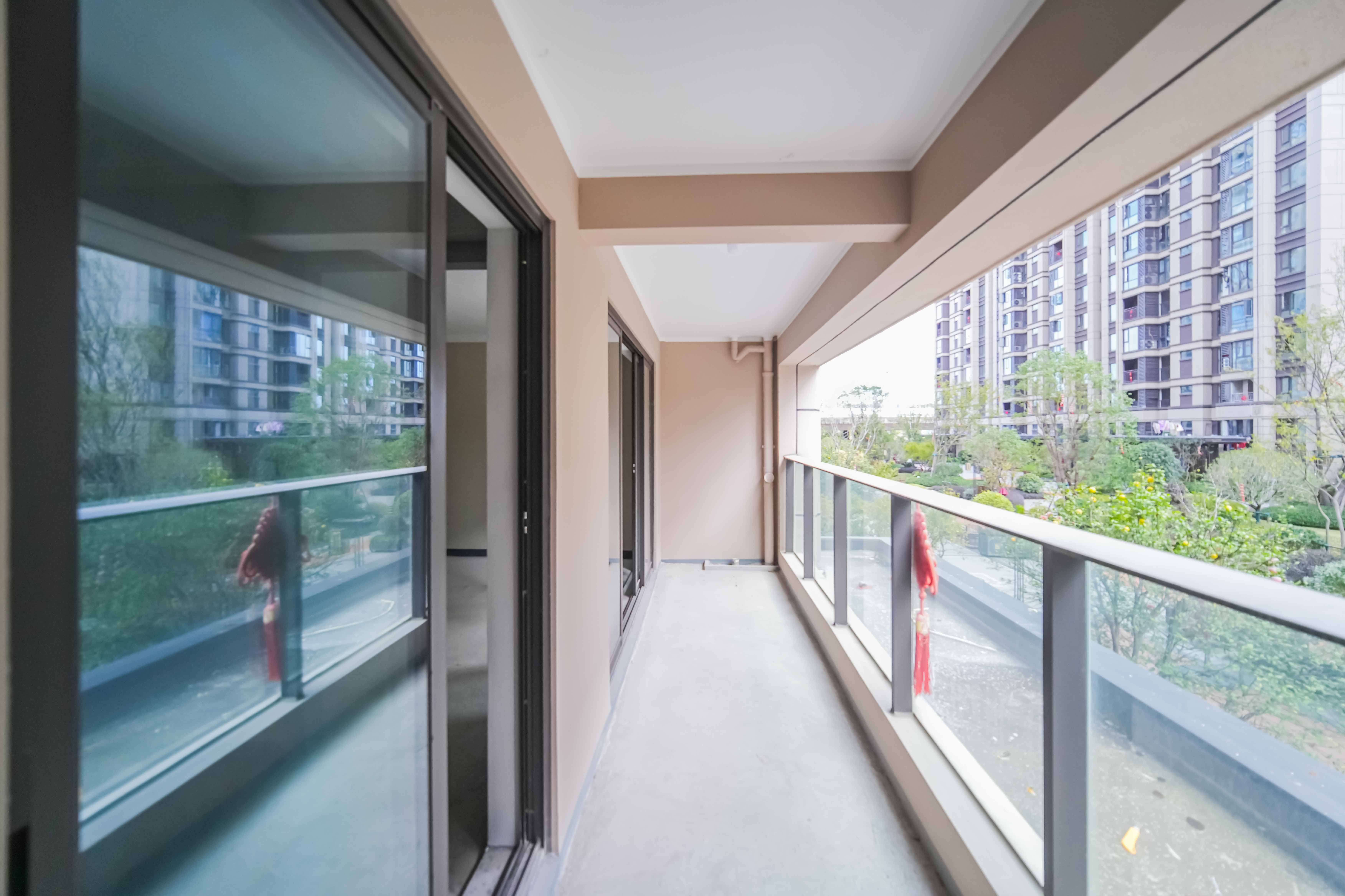 建发玖洲和玺  4室2厅2卫   178.00万其他
