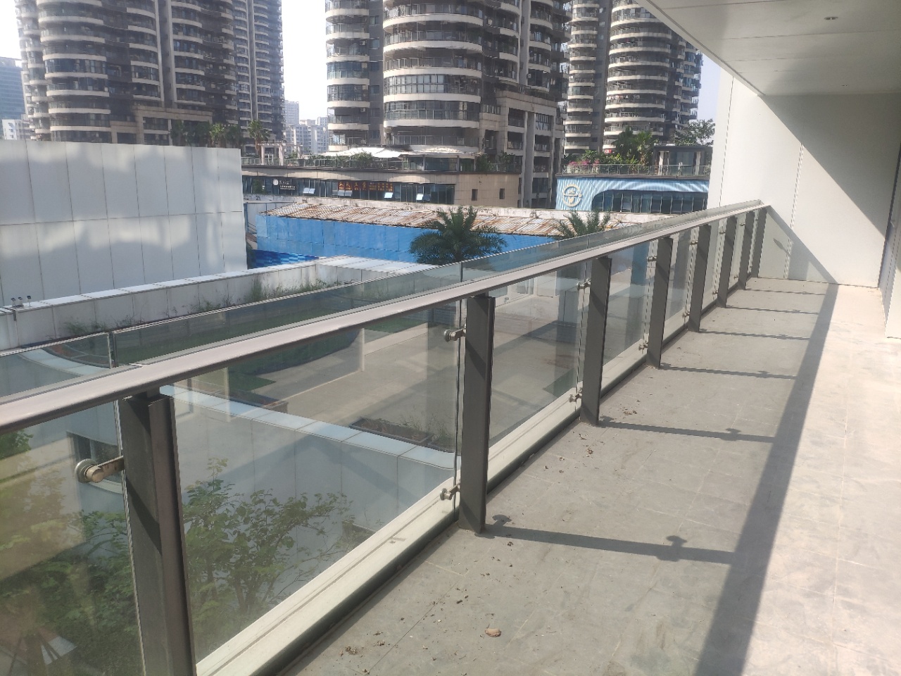 罗牛山玖悦台 3室2厅3卫 800.0万 罗牛山玖悦台 3室2厅3卫 800.0万室内图