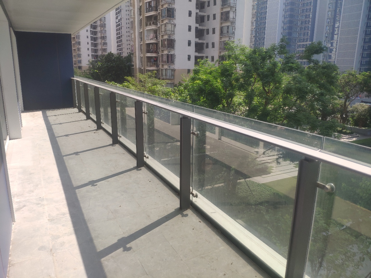 罗牛山玖悦台 3室2厅3卫 800.0万 罗牛山玖悦台 3室2厅3卫 800.0万室内图