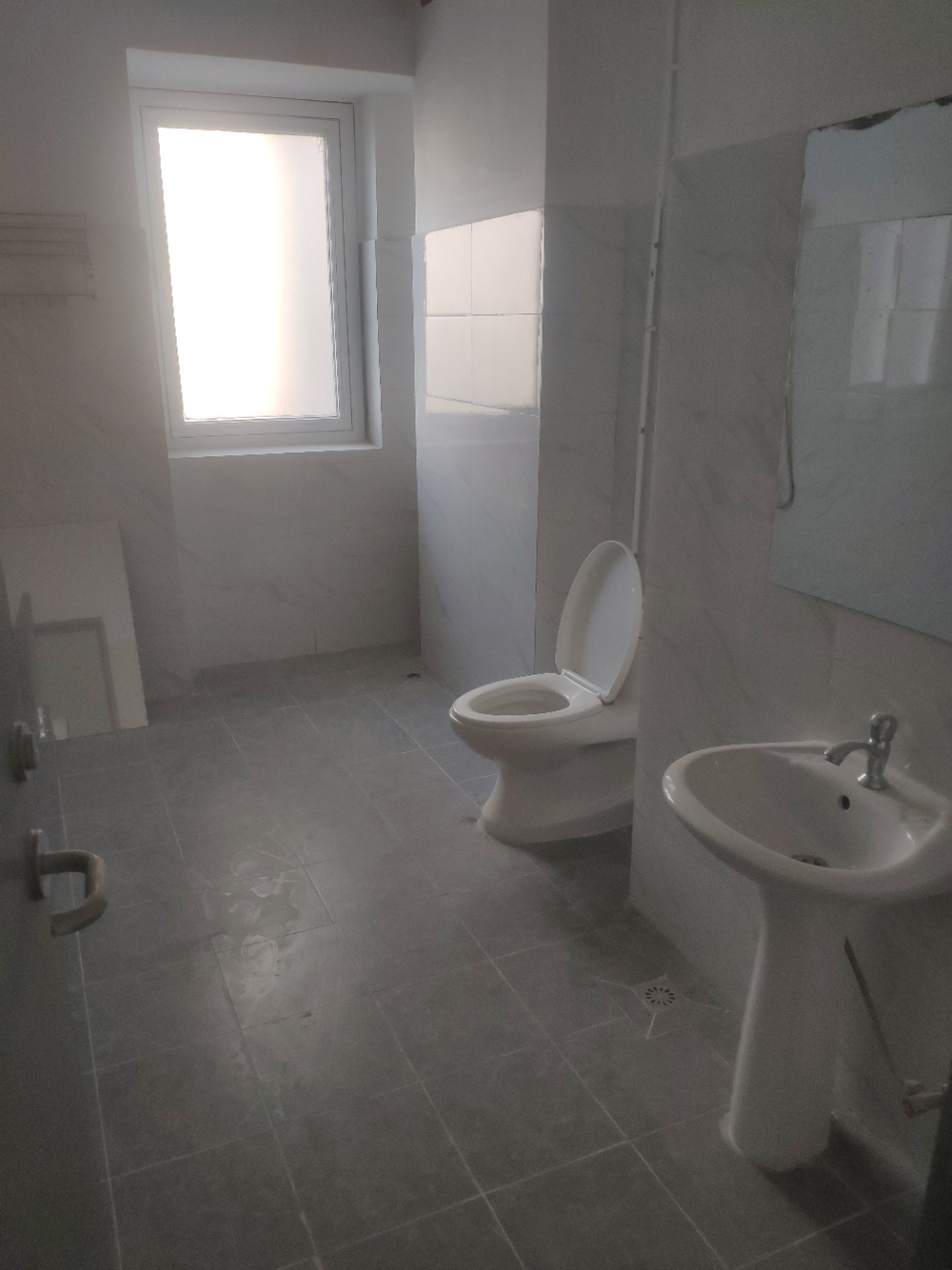 罗牛山玖悦台 3室2厅3卫 800.0万 罗牛山玖悦台 3室2厅3卫 800.0万室内图