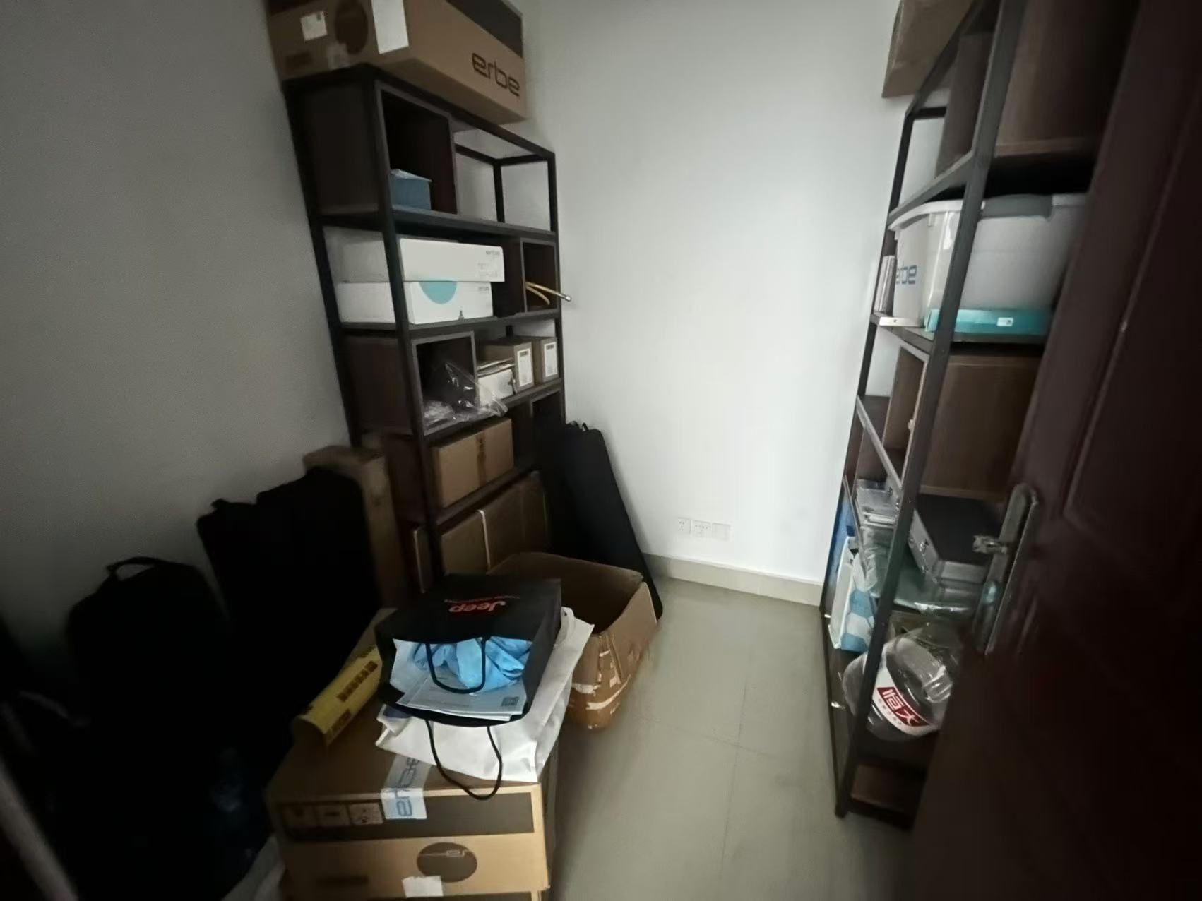 诚田大厦 3室2厅1卫 100.0万 诚田大厦 3室2厅1卫 100.0万室内图