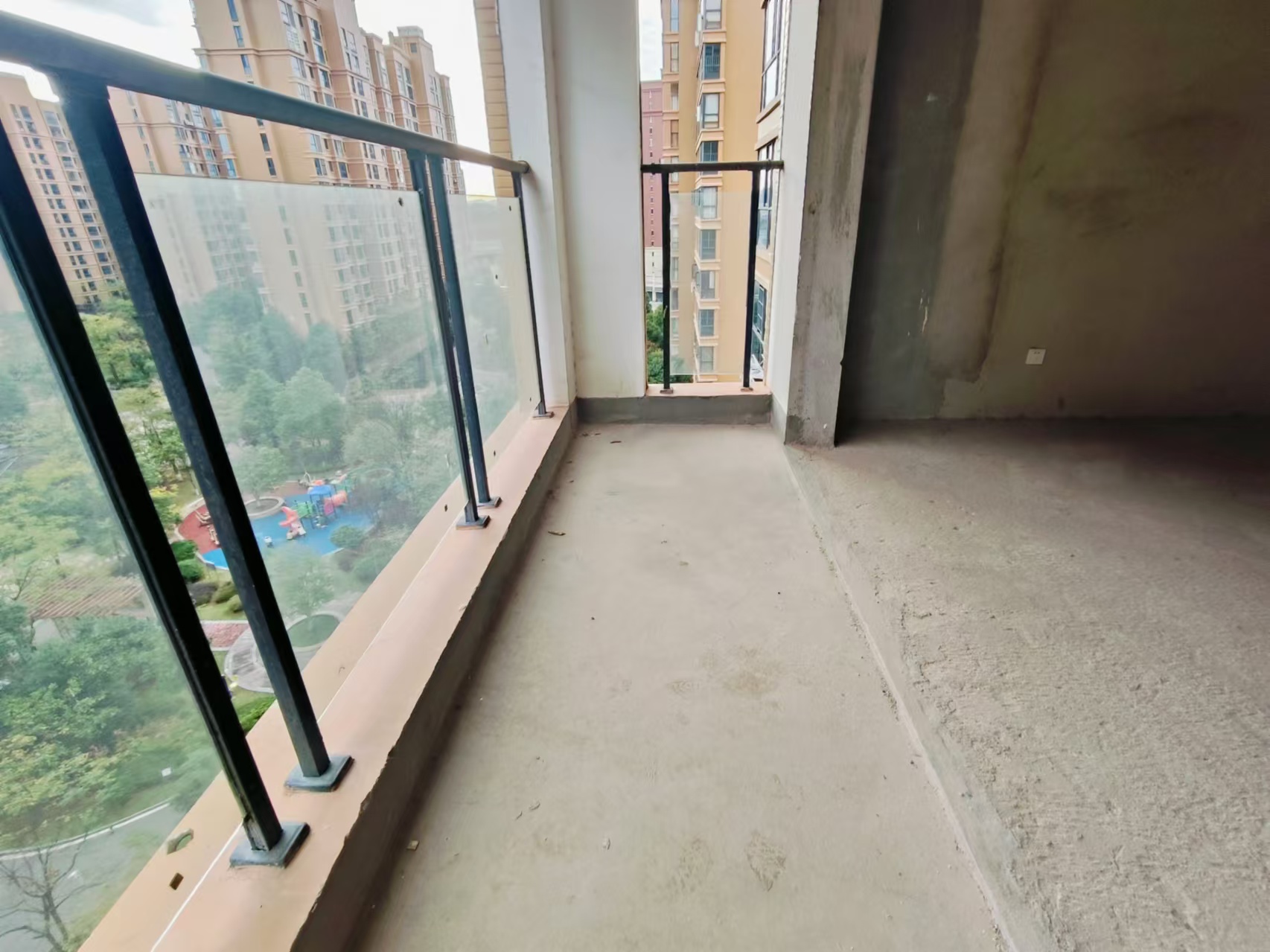 学府华庭 2室1厅1卫 32.0万 学府华庭 2室1厅1卫 32.0万室内图