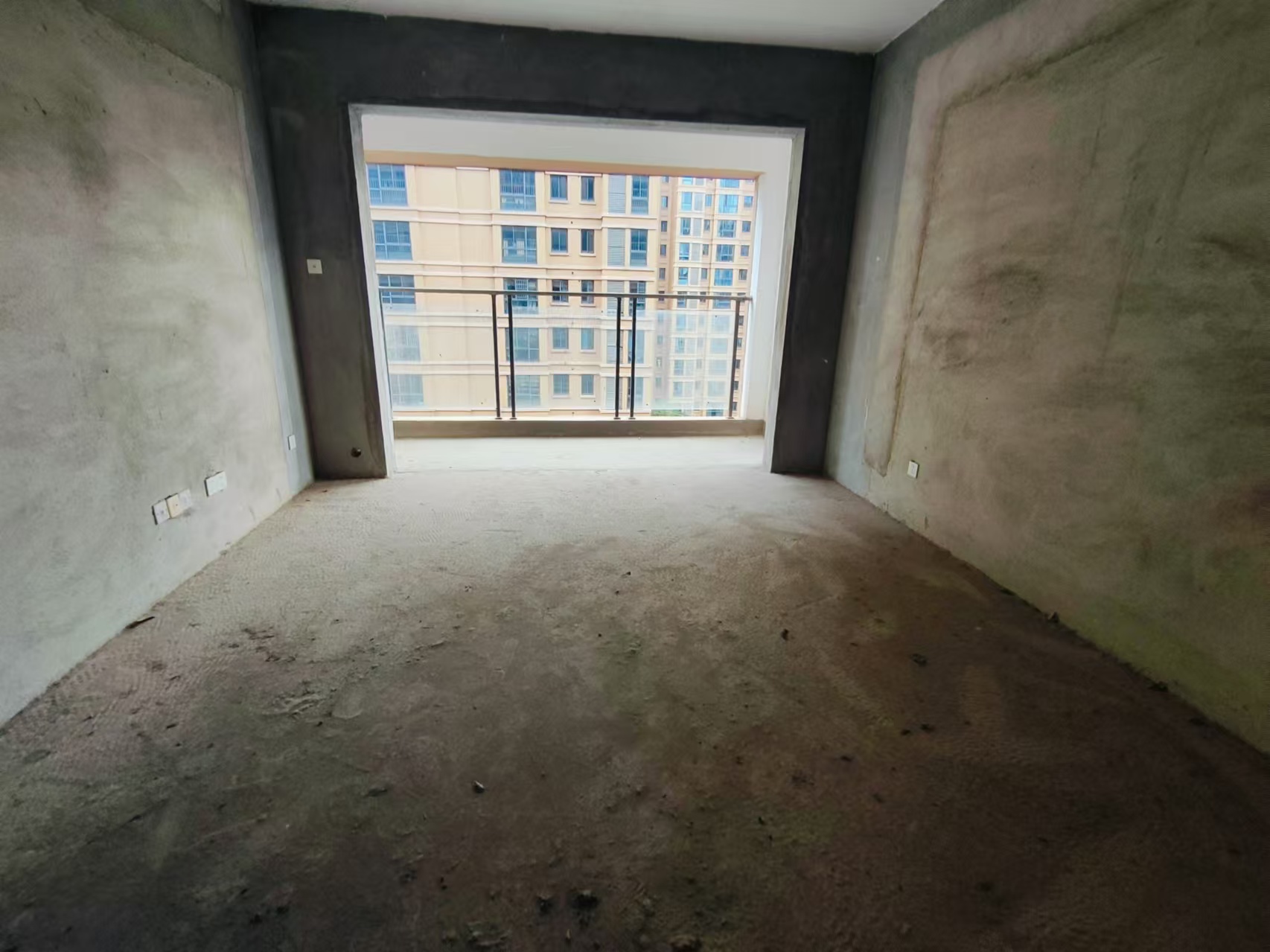 学府华庭 2室1厅1卫 32.0万 学府华庭 2室1厅1卫 32.0万室内图