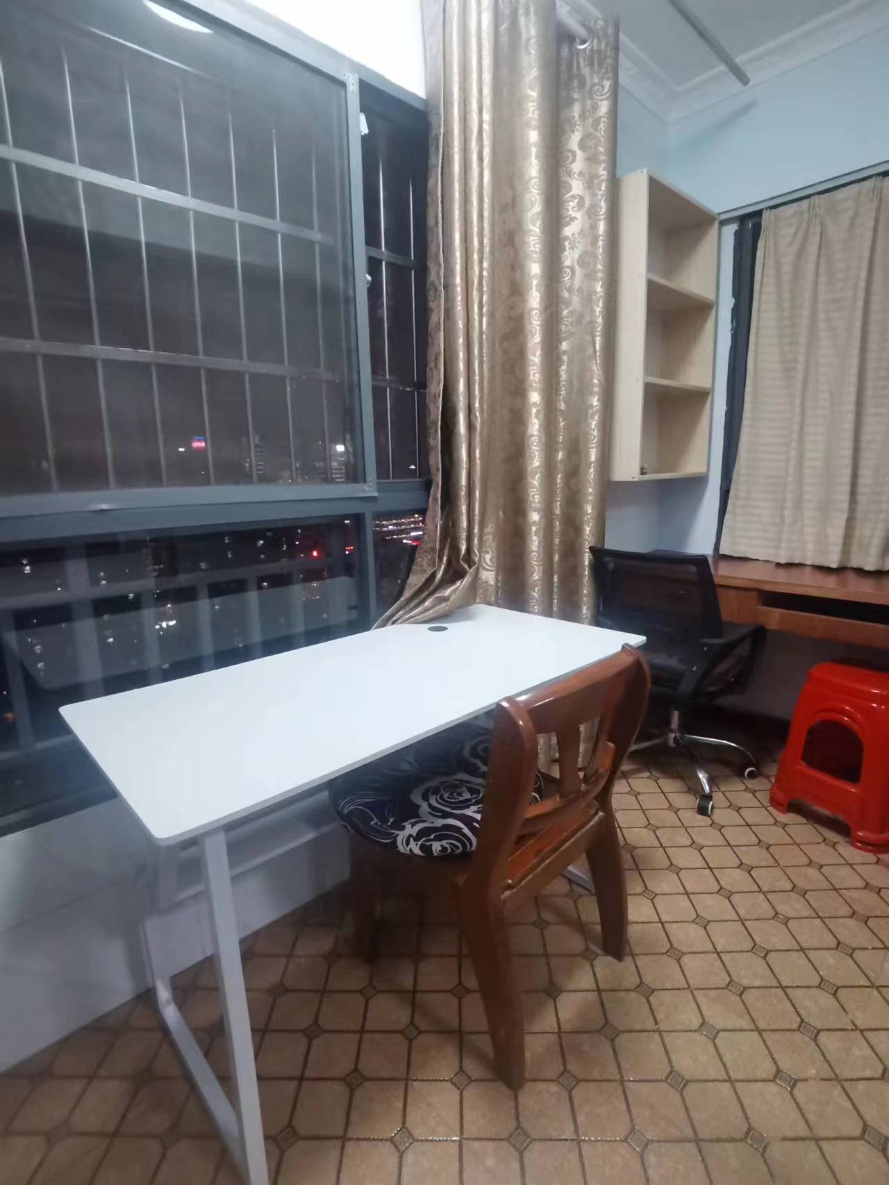 上峰苑(兰亭玥岛) 1室1厅1卫 1800.0元/月 上峰苑(兰亭玥岛) 1室1厅1卫 1800.0元/月室内图