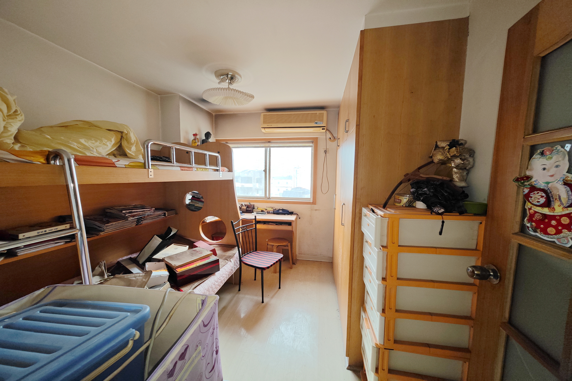 宏景名厦  2室1厅1卫   65.00万卧室
