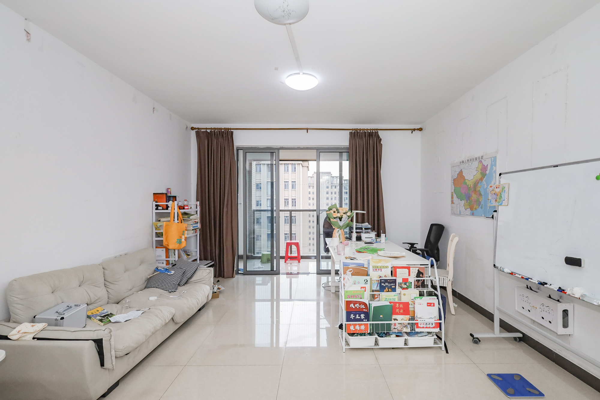 八方小区B区  4室2厅1卫    543.0万 八方小区B区  4室2厅1卫    543.0万