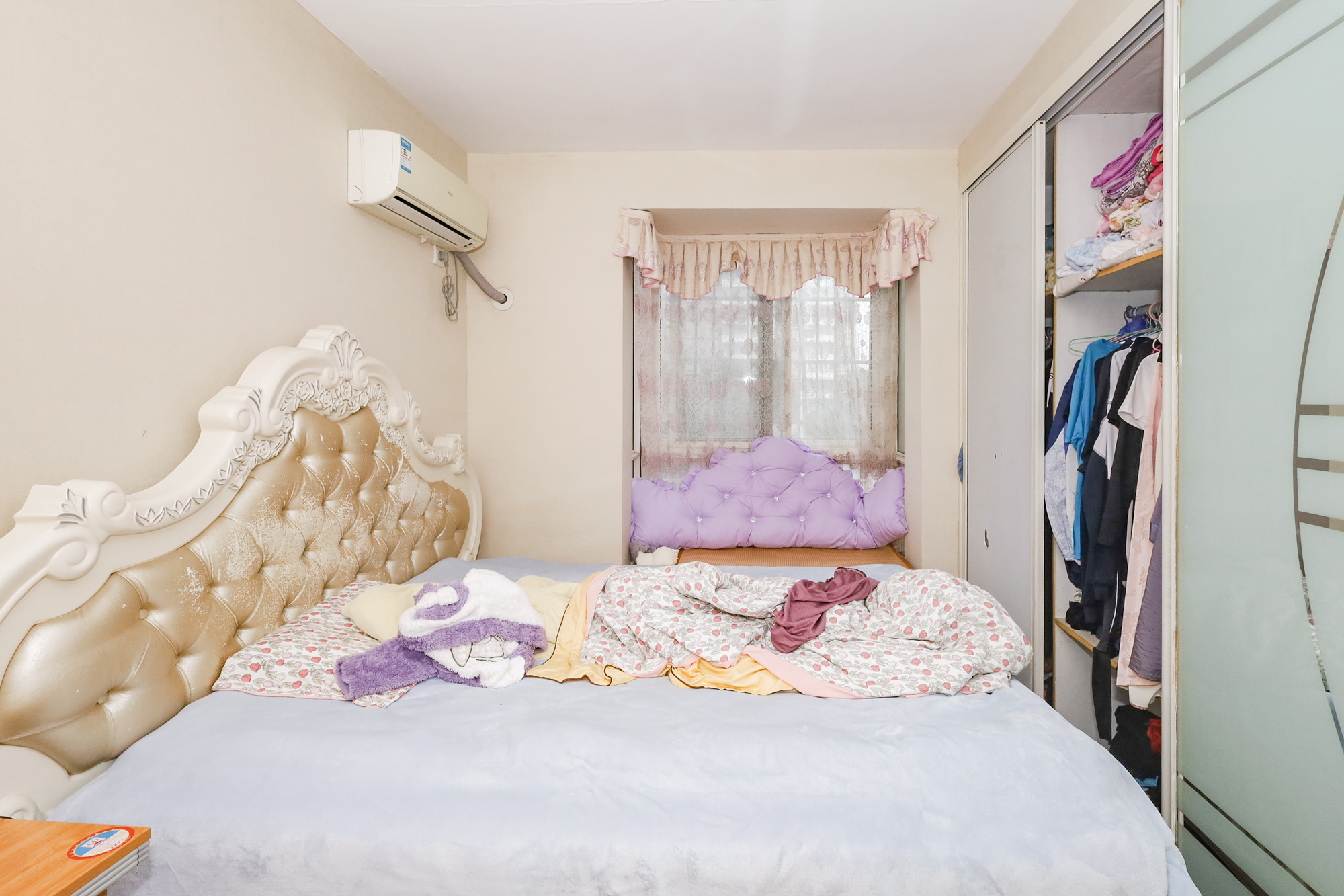 德润园 3室2厅1卫 72.8万 德润园 3室2厅1卫 72.8万卧室