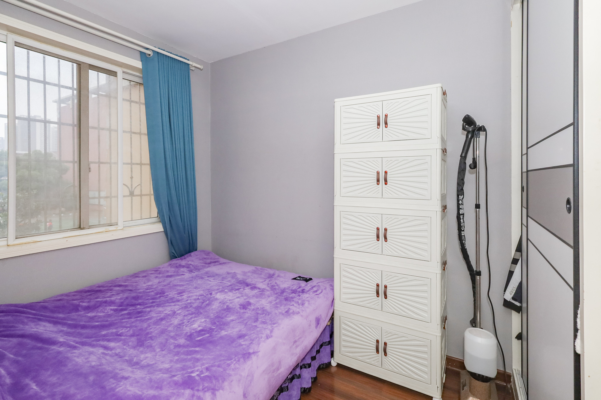 德润园 3室2厅1卫 72.8万 德润园 3室2厅1卫 72.8万卧室