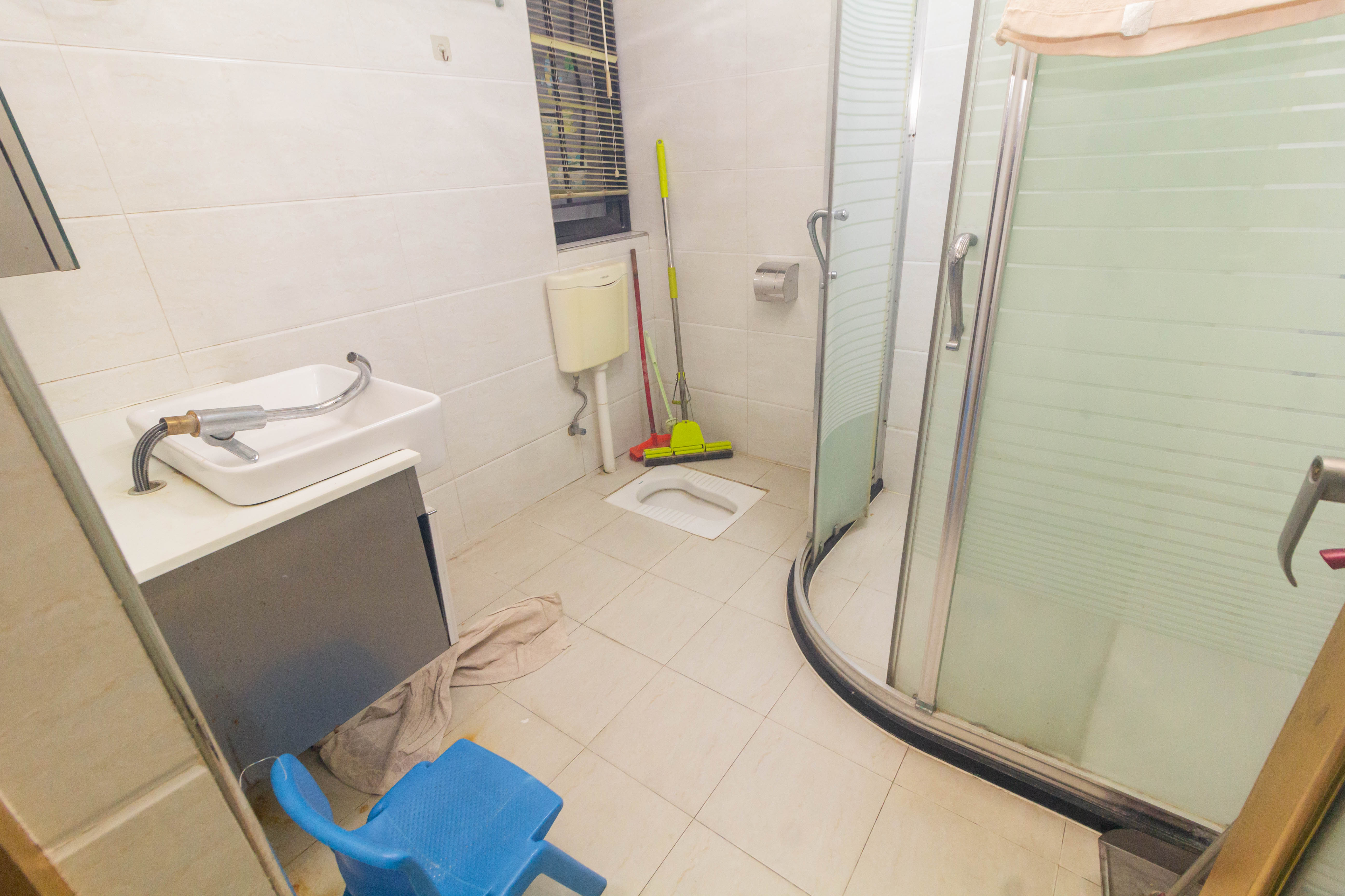 旭辉华庭 3室2厅2卫 85.6万 旭辉华庭 3室2厅2卫 85.6万卧室