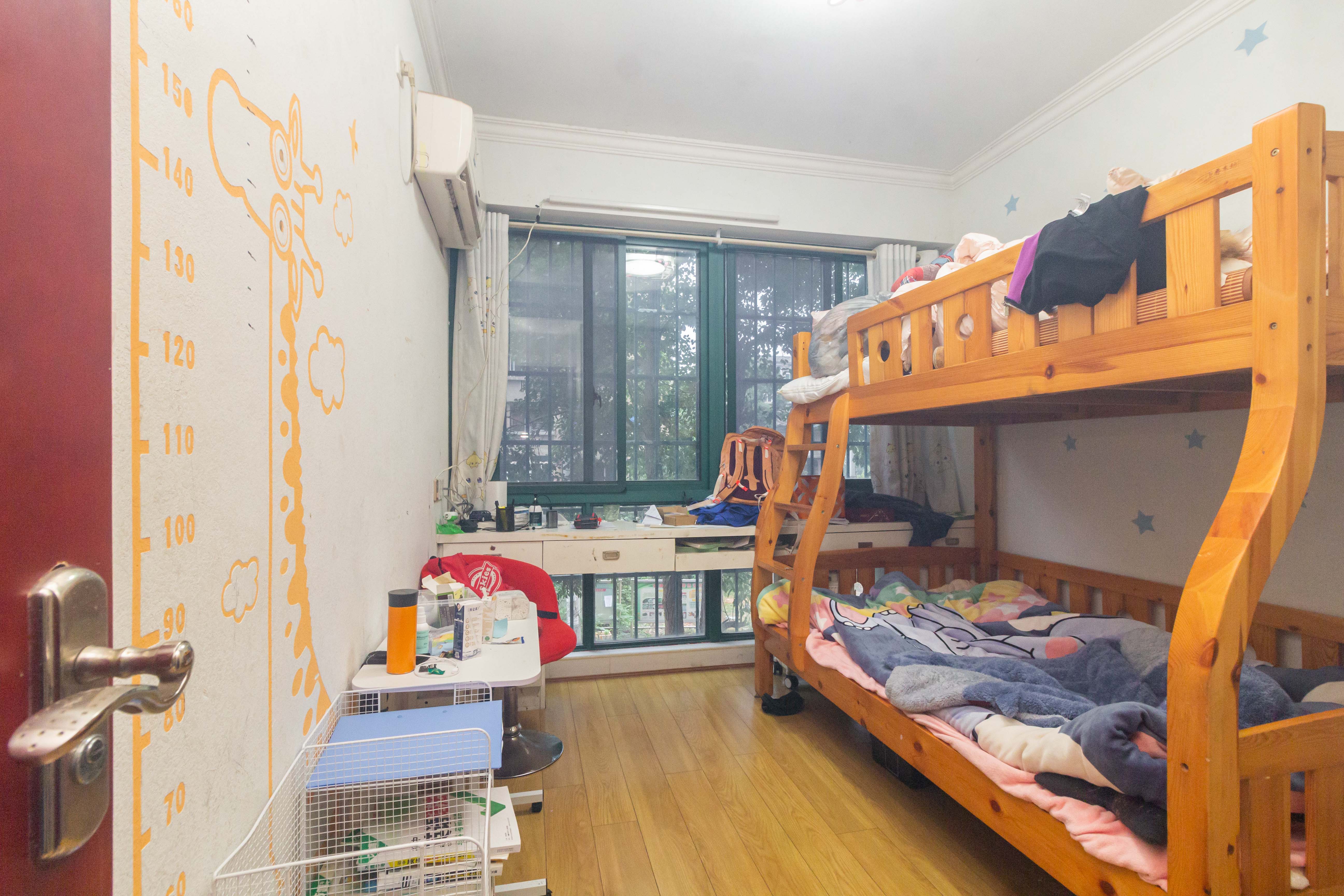 才子佳郡  3室2厅2卫   78.00万卧室