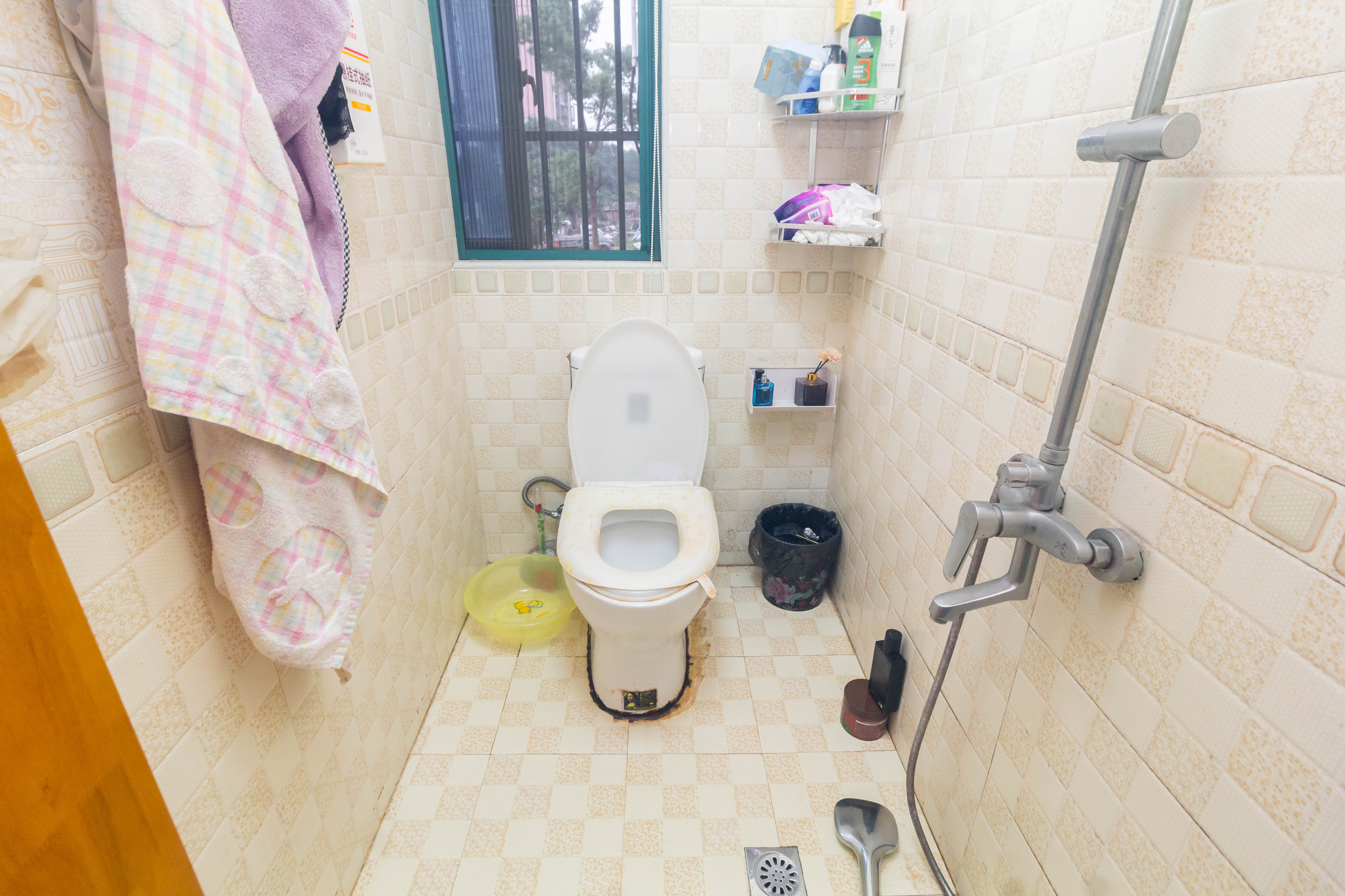 才子佳郡  3室2厅2卫   78.00万卧室