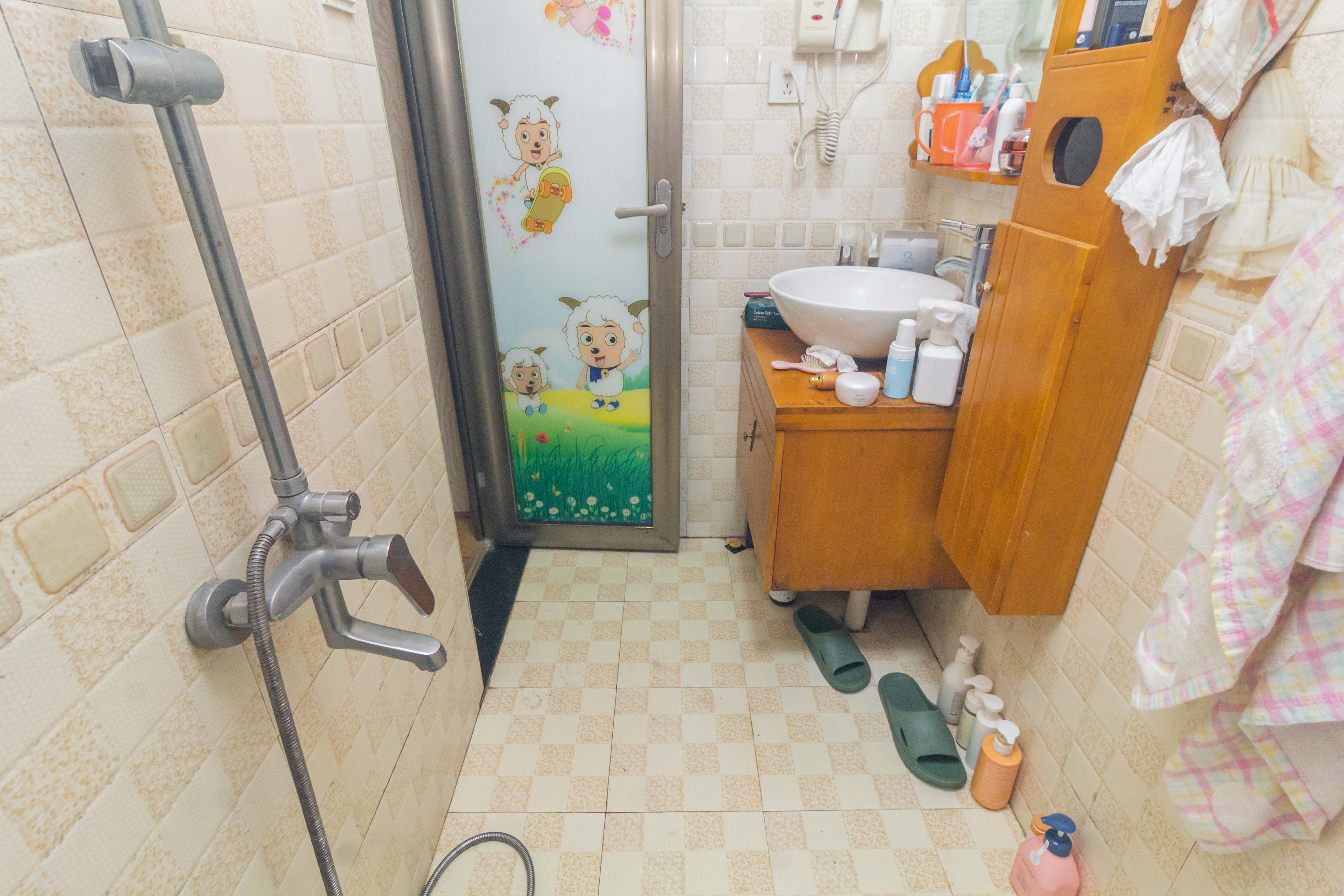 才子佳郡  3室2厅2卫   78.00万卧室