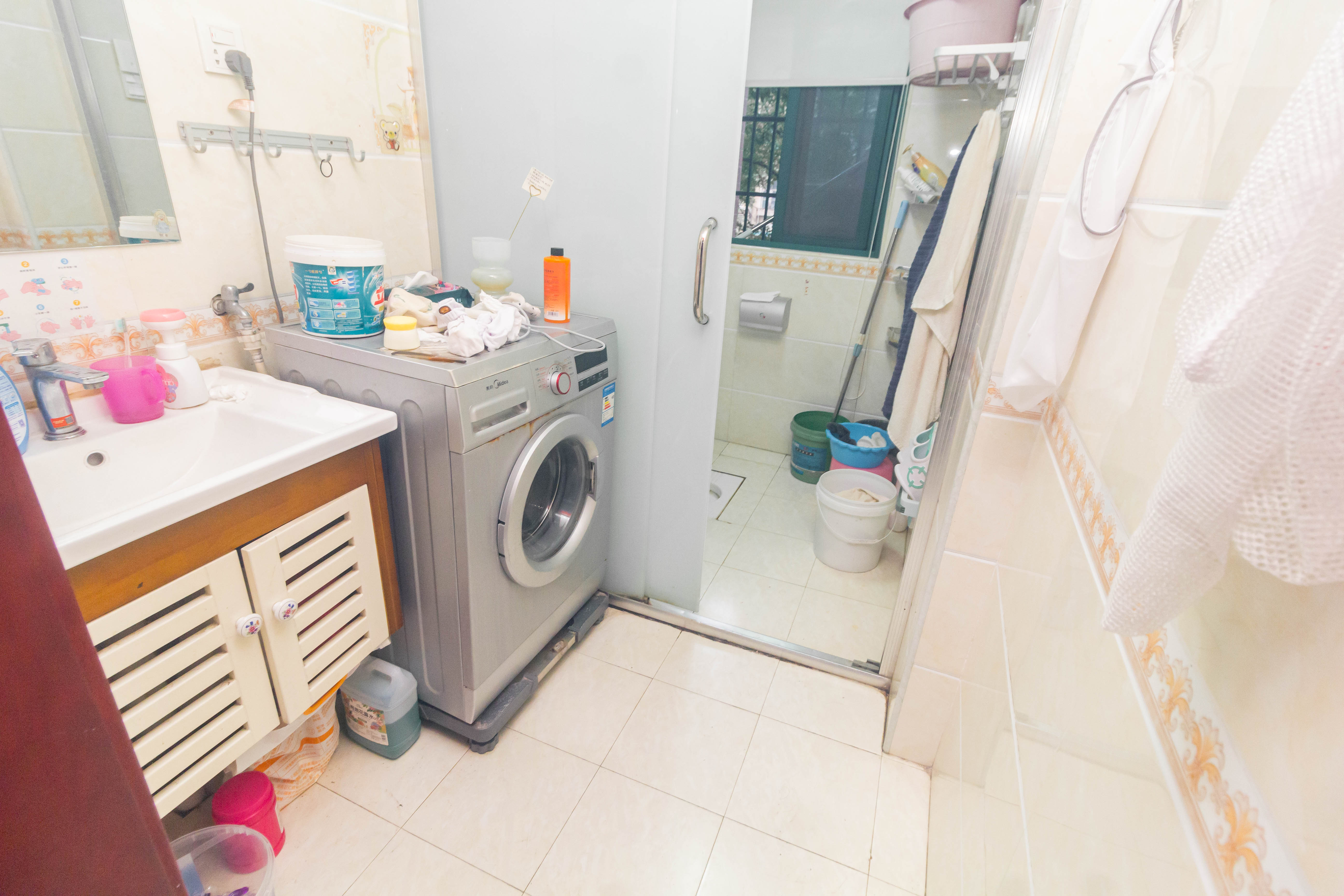 才子佳郡  3室2厅2卫   78.00万卧室