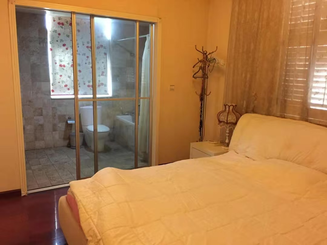 迎宾大厦  3室2厅2卫    4300.0元/月 迎宾大厦  3室2厅2卫    4300.0元/月室内图